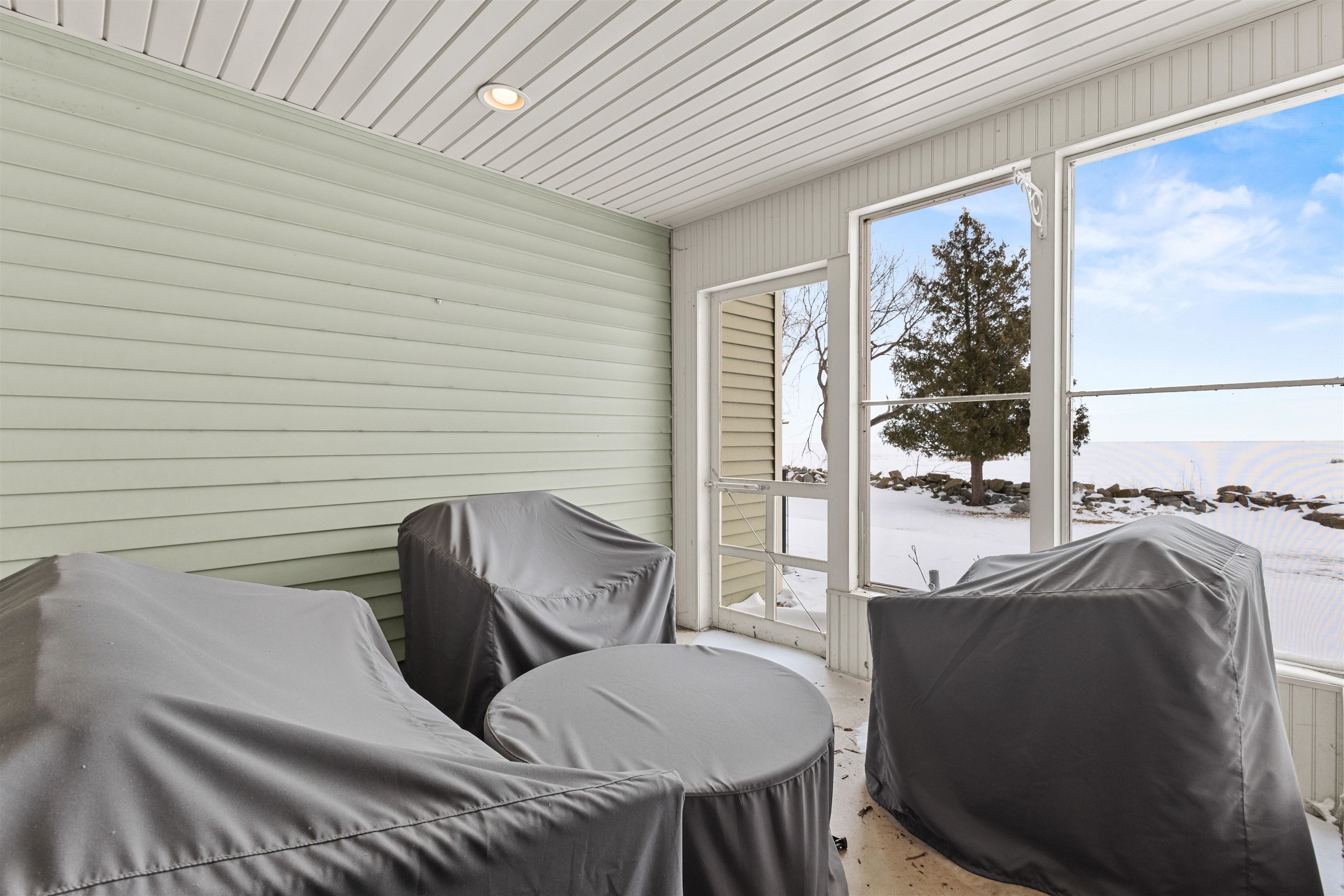 Oconto, Wisconsin, 54153, United States, 3 Bedrooms Bedrooms, ,3 BathroomsBathrooms,Residential,For Sale,2017329