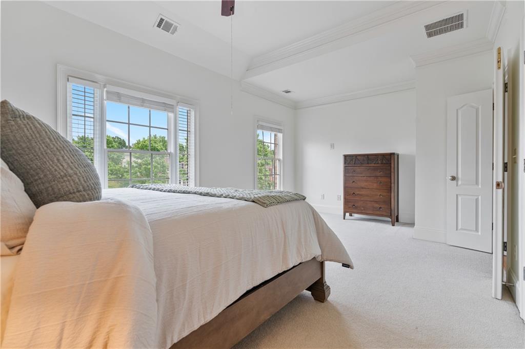Sandy Springs, Georgia, 30328, United States, 2 Bedrooms Bedrooms, ,4 BathroomsBathrooms,Residential,For Sale,1923426