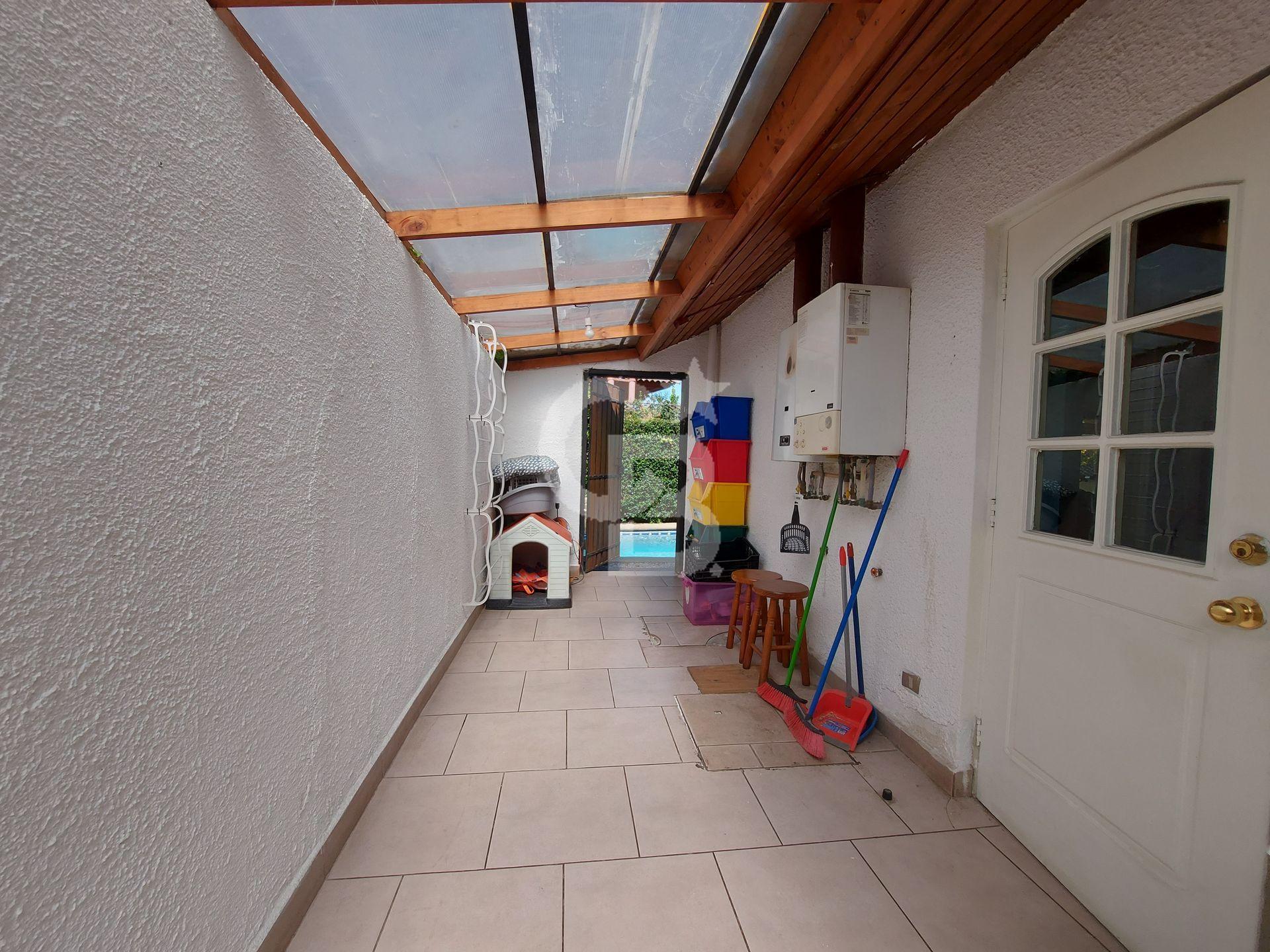 Huechuraba, Chile, 5 Bedrooms Bedrooms, ,4 BathroomsBathrooms,Residential,For Sale,2003220