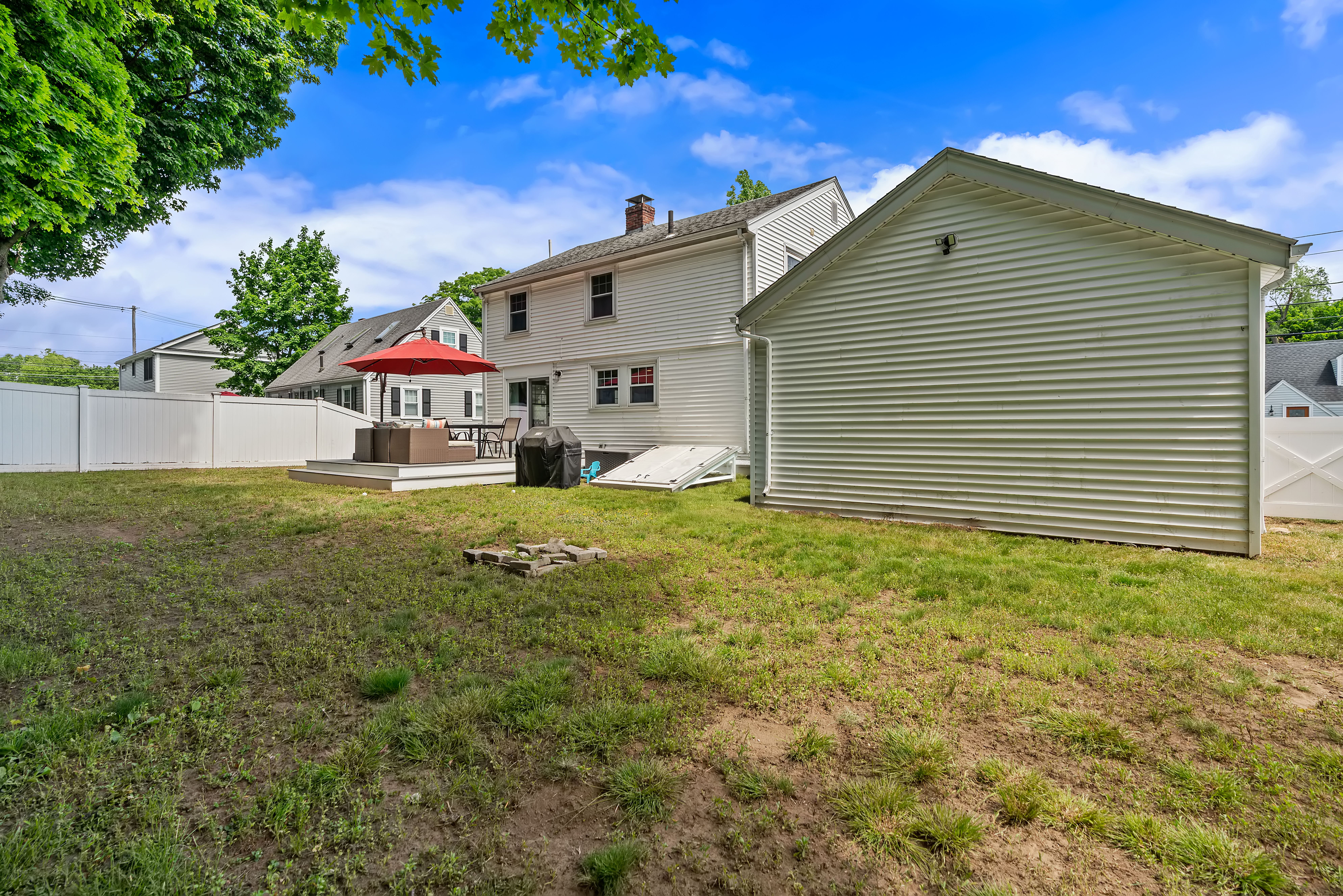  9 Chapman Road, Wakefield, MA, 01880 - 物件實景