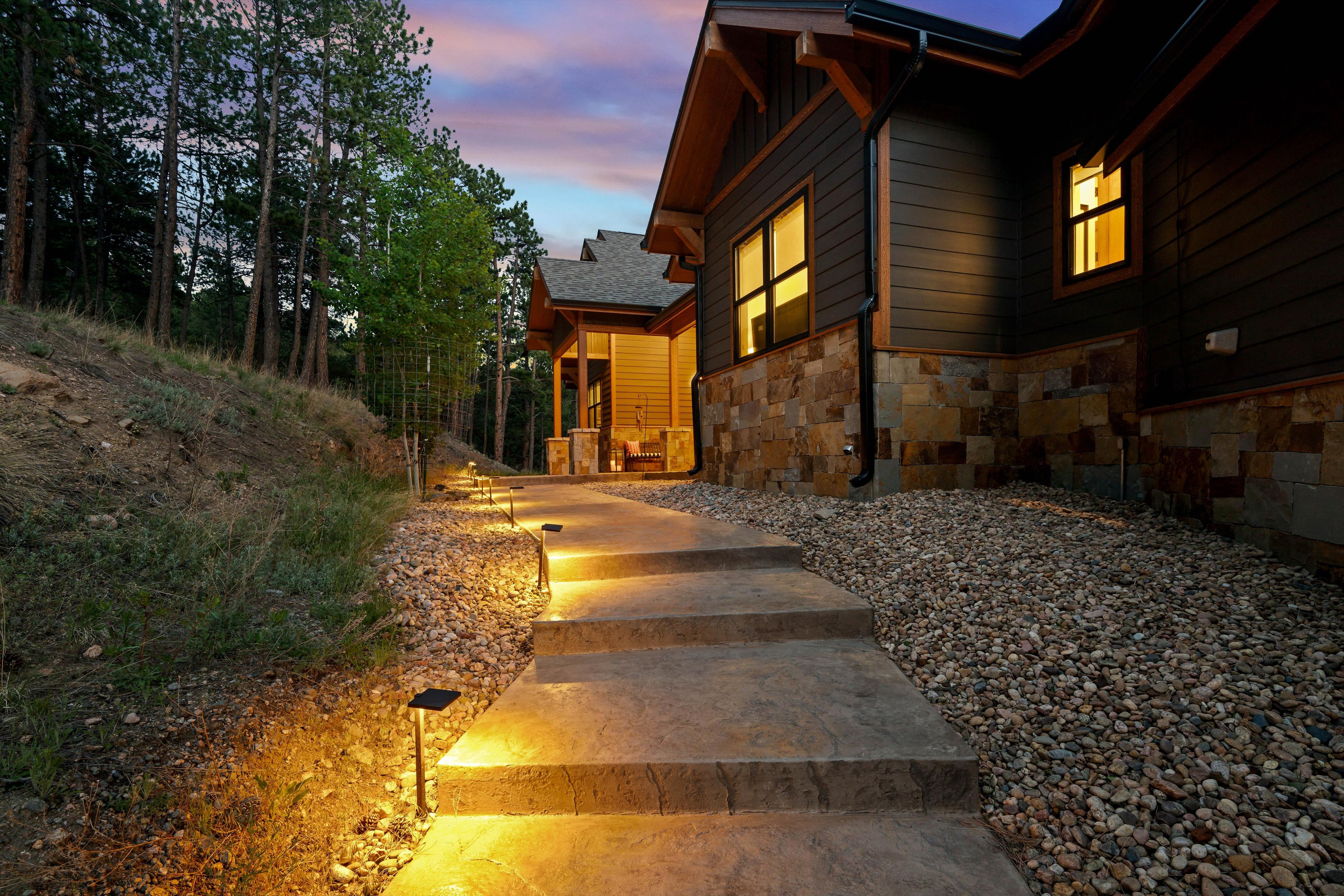  Hiwan Hills Mountain Contemporary with Mt. Blue Sky Views, Chef’s Kitchen & Spa - 物件實景
