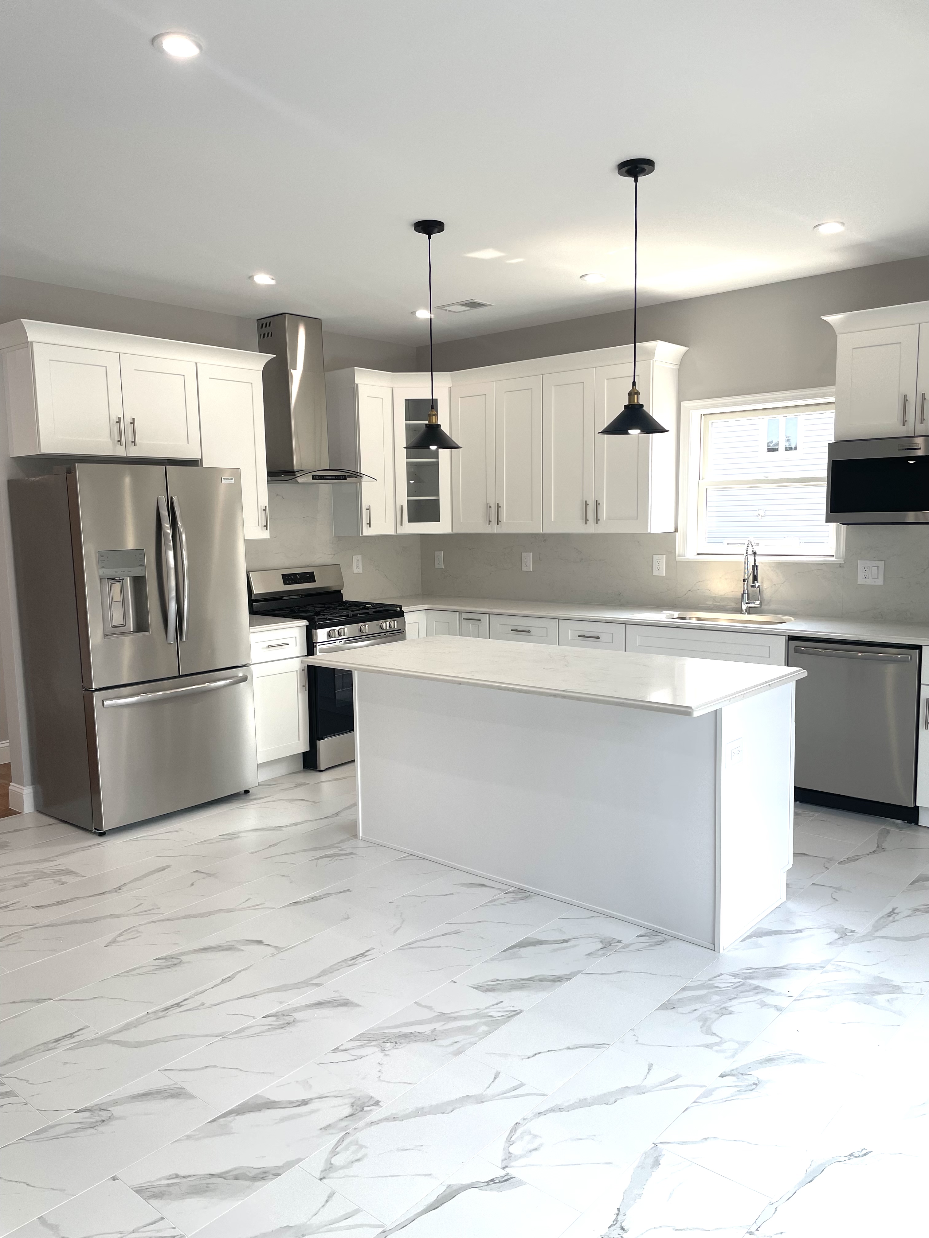 Secaucus, New Jersey, 07094, United States, 3 Bedrooms Bedrooms, ,4 BathroomsBathrooms,Residential,For Sale,1978174