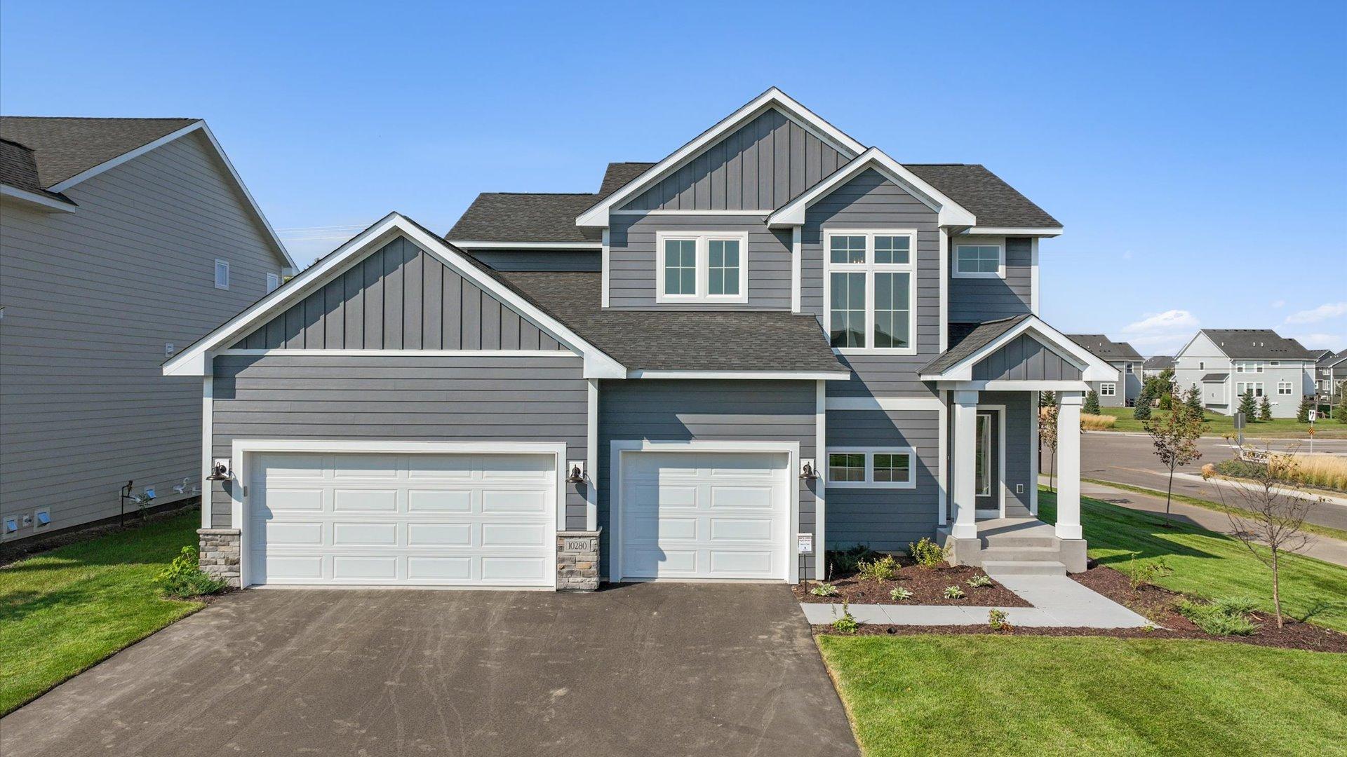 Woodbury, Minnesota, 55129, United States, 4 Bedrooms Bedrooms, ,2 BathroomsBathrooms,Residential,For Sale,1736697