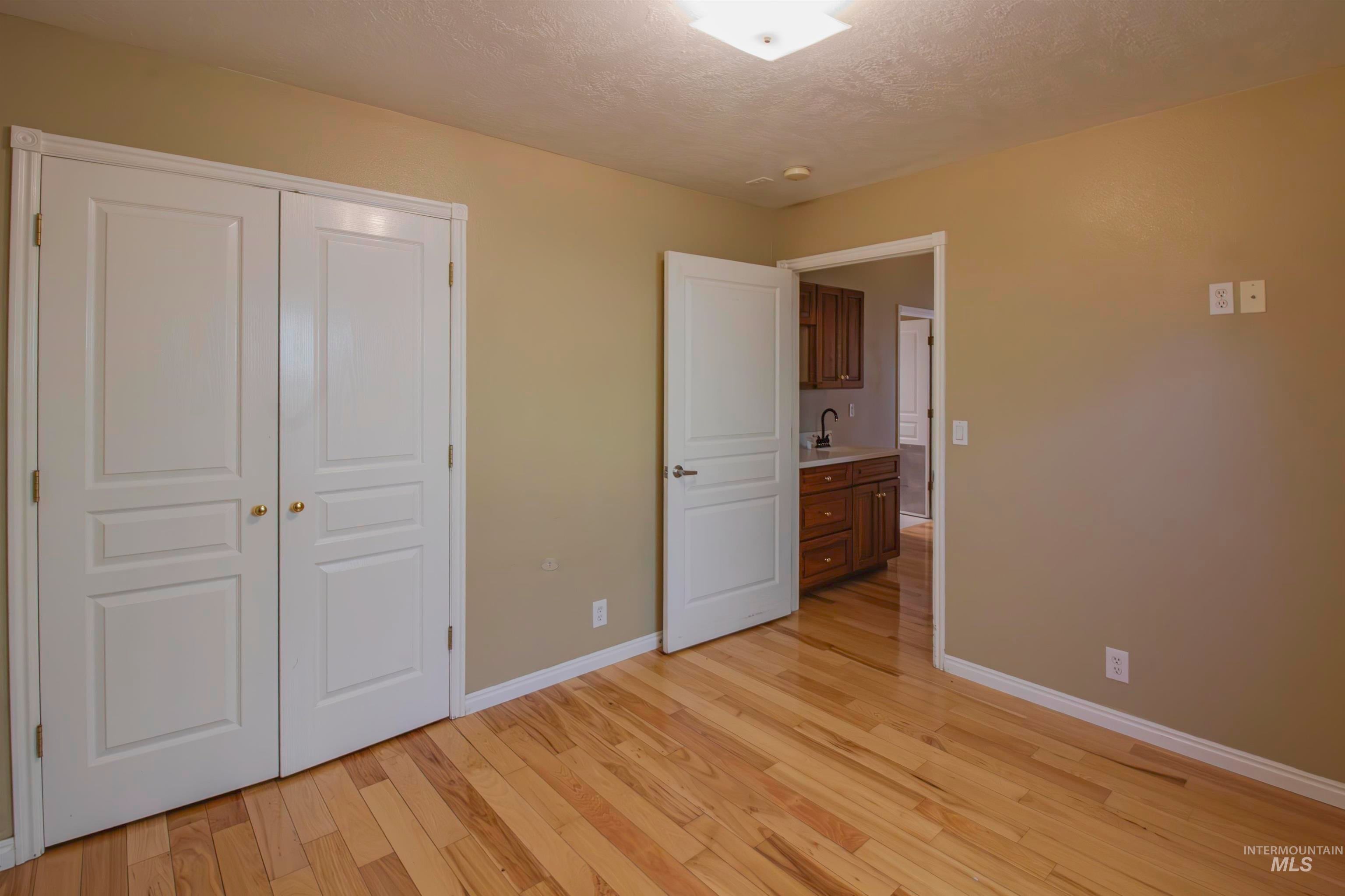 Ontario, Oregon, 97914, United States, 4 Bedrooms Bedrooms, ,3 BathroomsBathrooms,Residential,For Sale,1866488