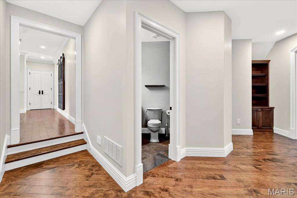 Town and Country, Missouri, 63141, United States, 6 Bedrooms Bedrooms, ,7 BathroomsBathrooms,Residential,For Sale,1992956