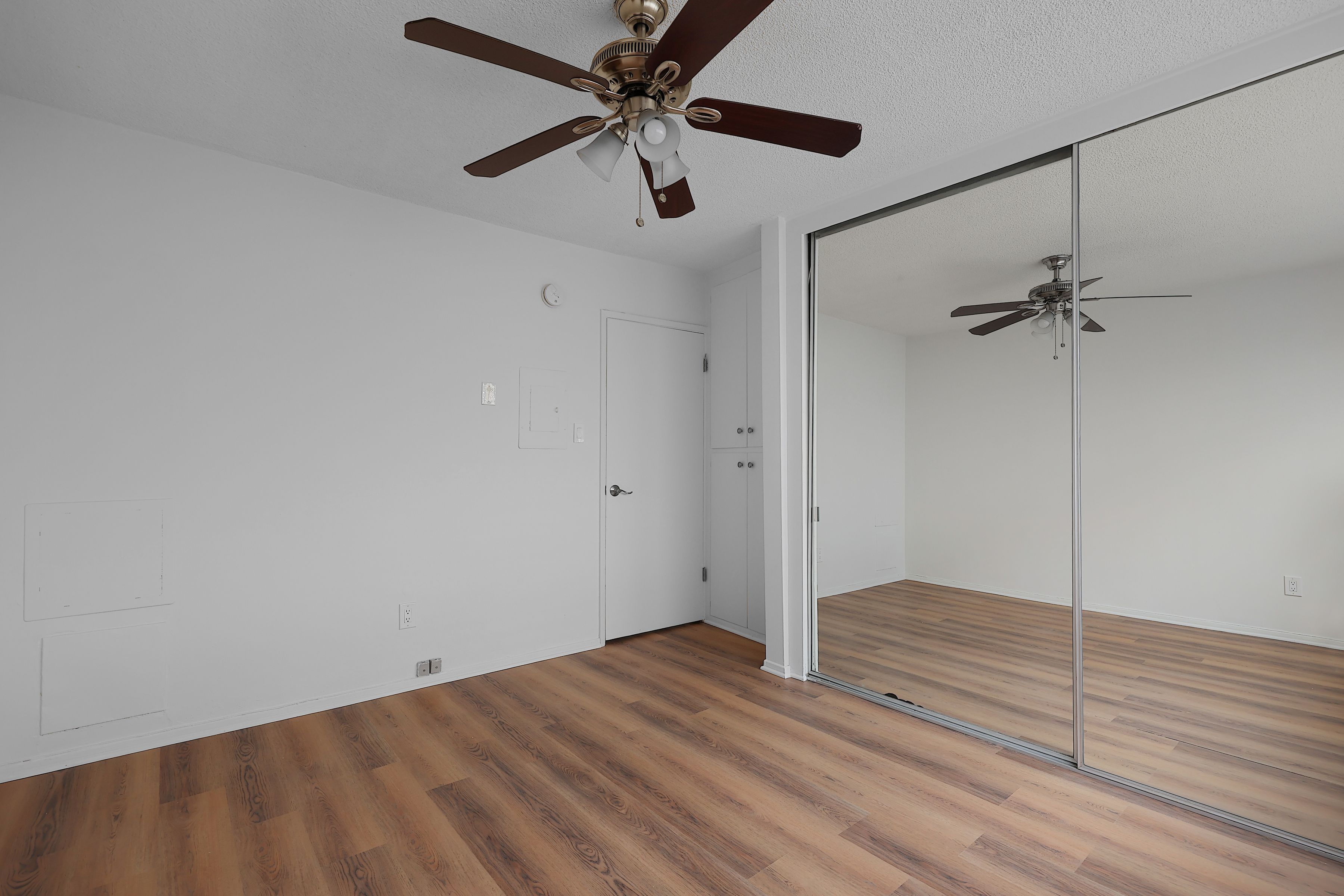  960 Larrabee Street #218 - 物件實景