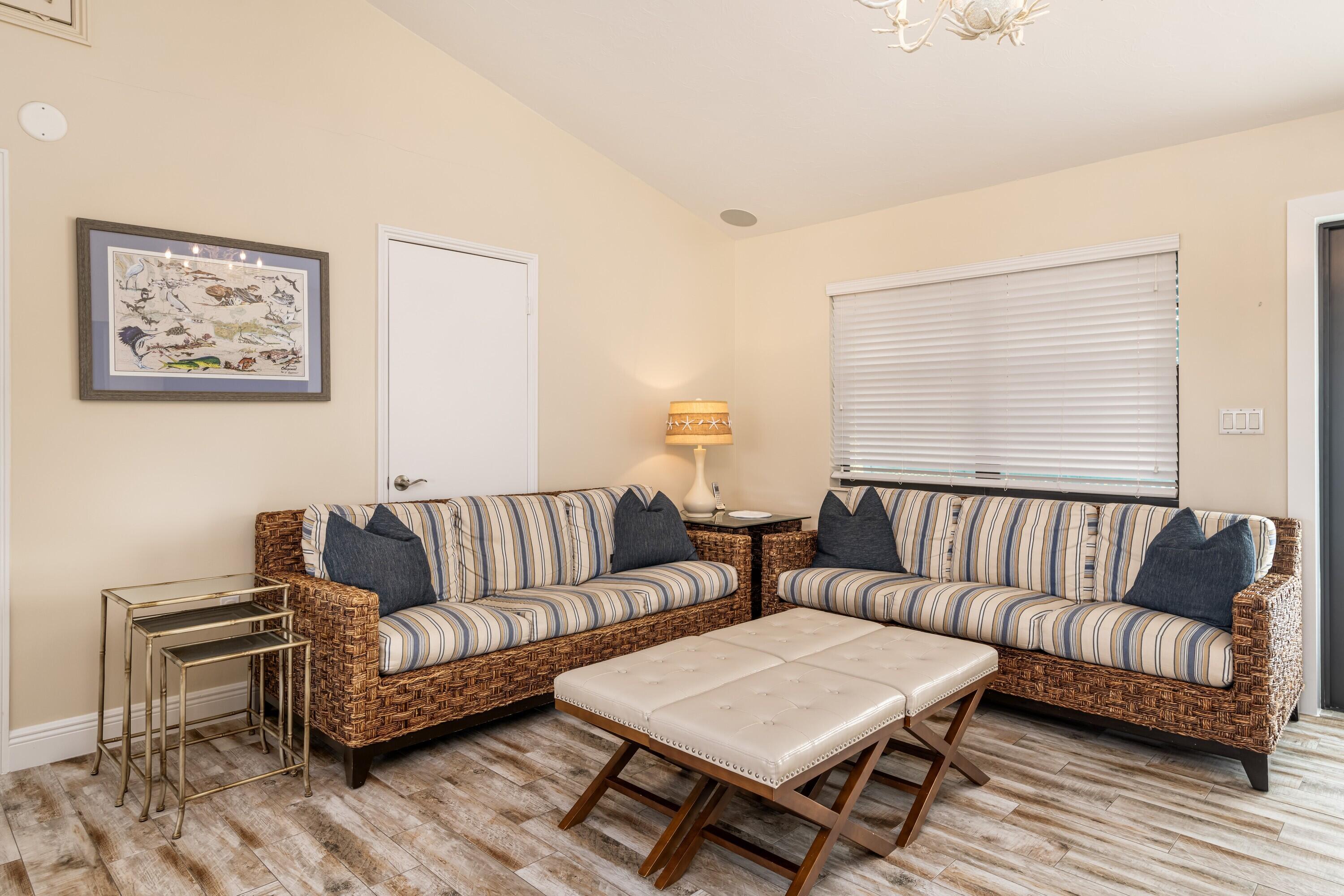 MARATHON, Florida, 33050, United States, 2 Bedrooms Bedrooms, ,2 BathroomsBathrooms,Residential,For Sale,1988223