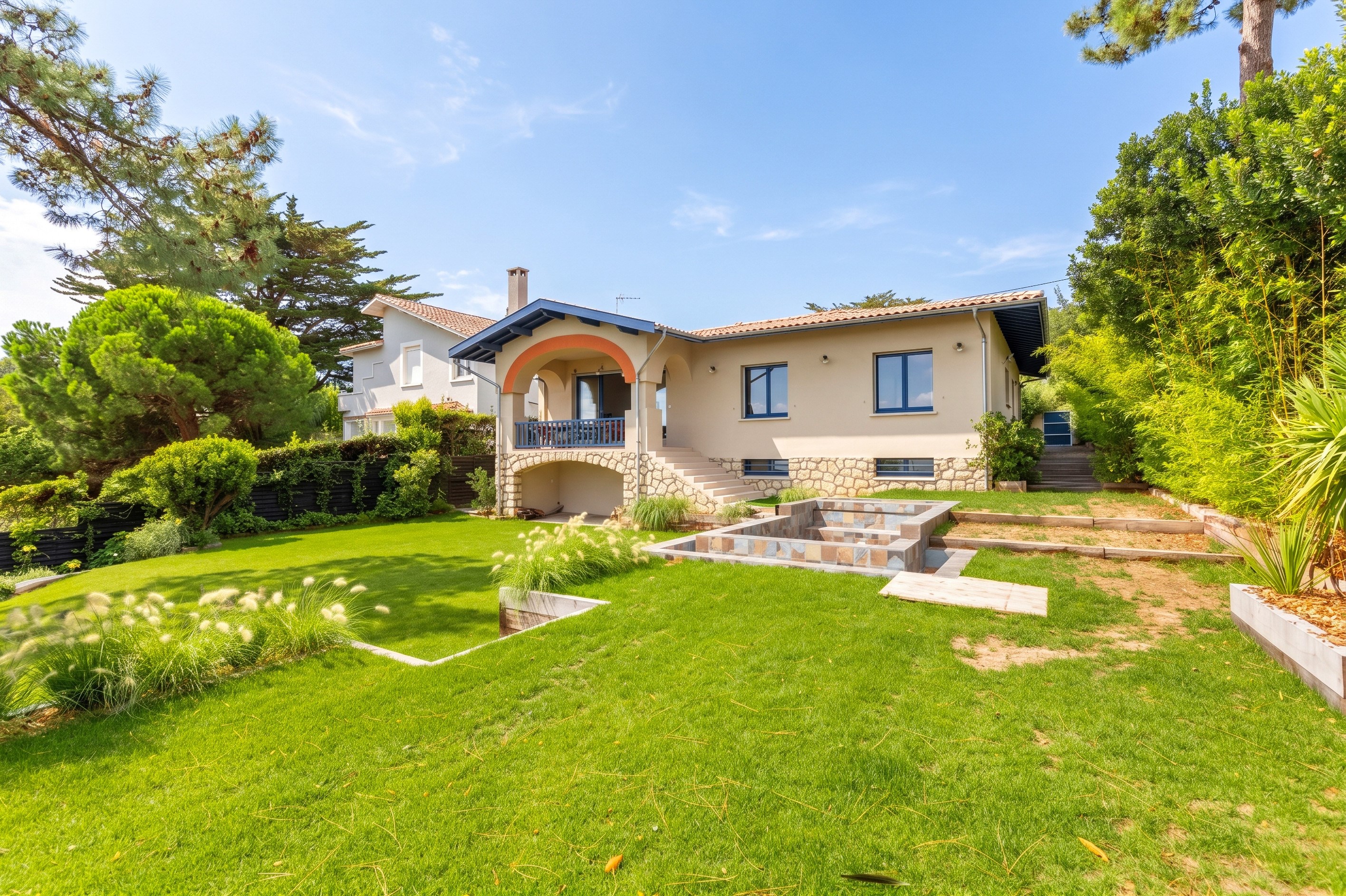  CAP FERRET  PENINSULA - FULLY RENOVATED VILLA WITH PANORAMIC VIEW ONTO THE BASIN - 物件實景