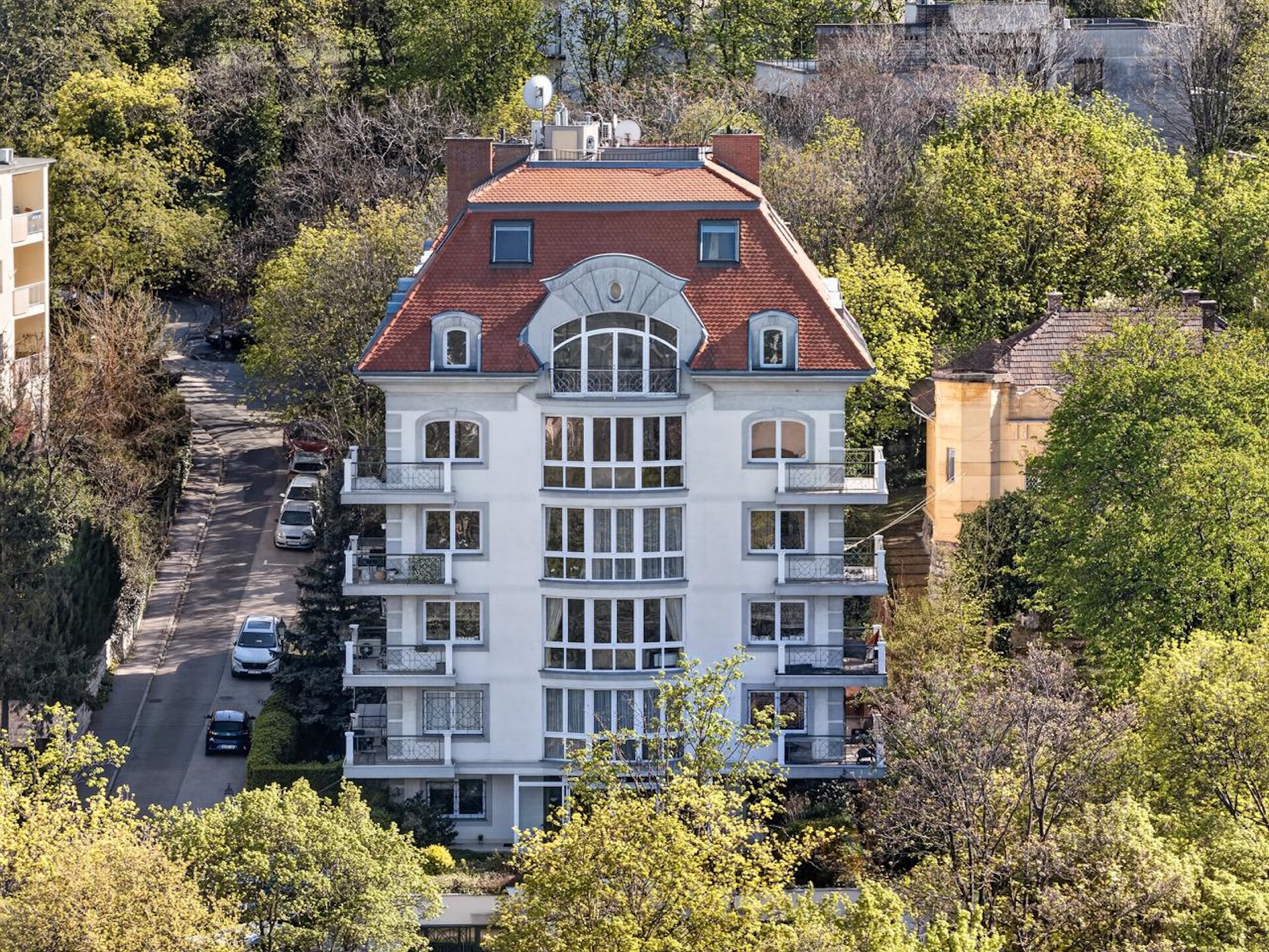  A Panorama of Budapest from the Heights of Gellért Hill - 物件實景