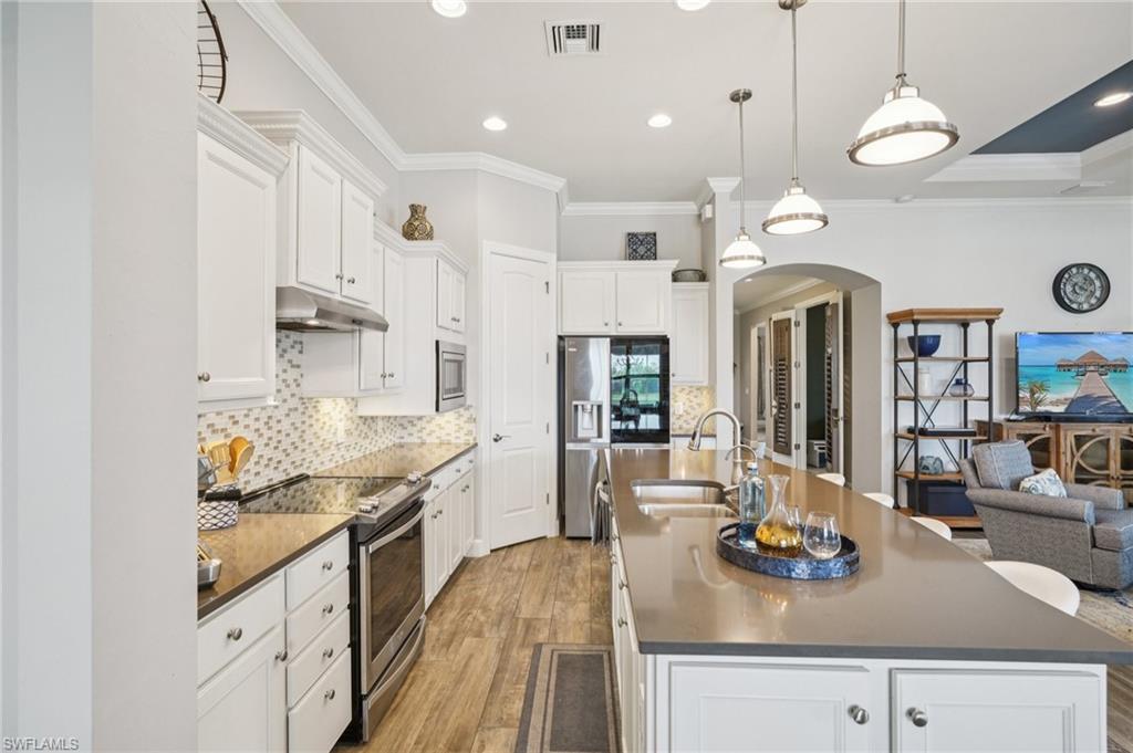 Estero, Florida, 33928, United States, 3 Bedrooms Bedrooms, ,2 BathroomsBathrooms,Residential,For Sale,1883326