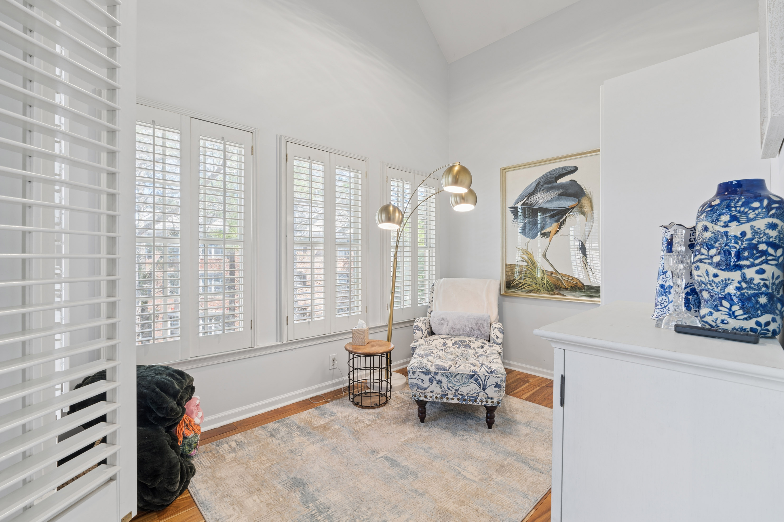  Elegant and Light-filled Townhome in Gated Olde Ivy at Vinings Community - 物件實景