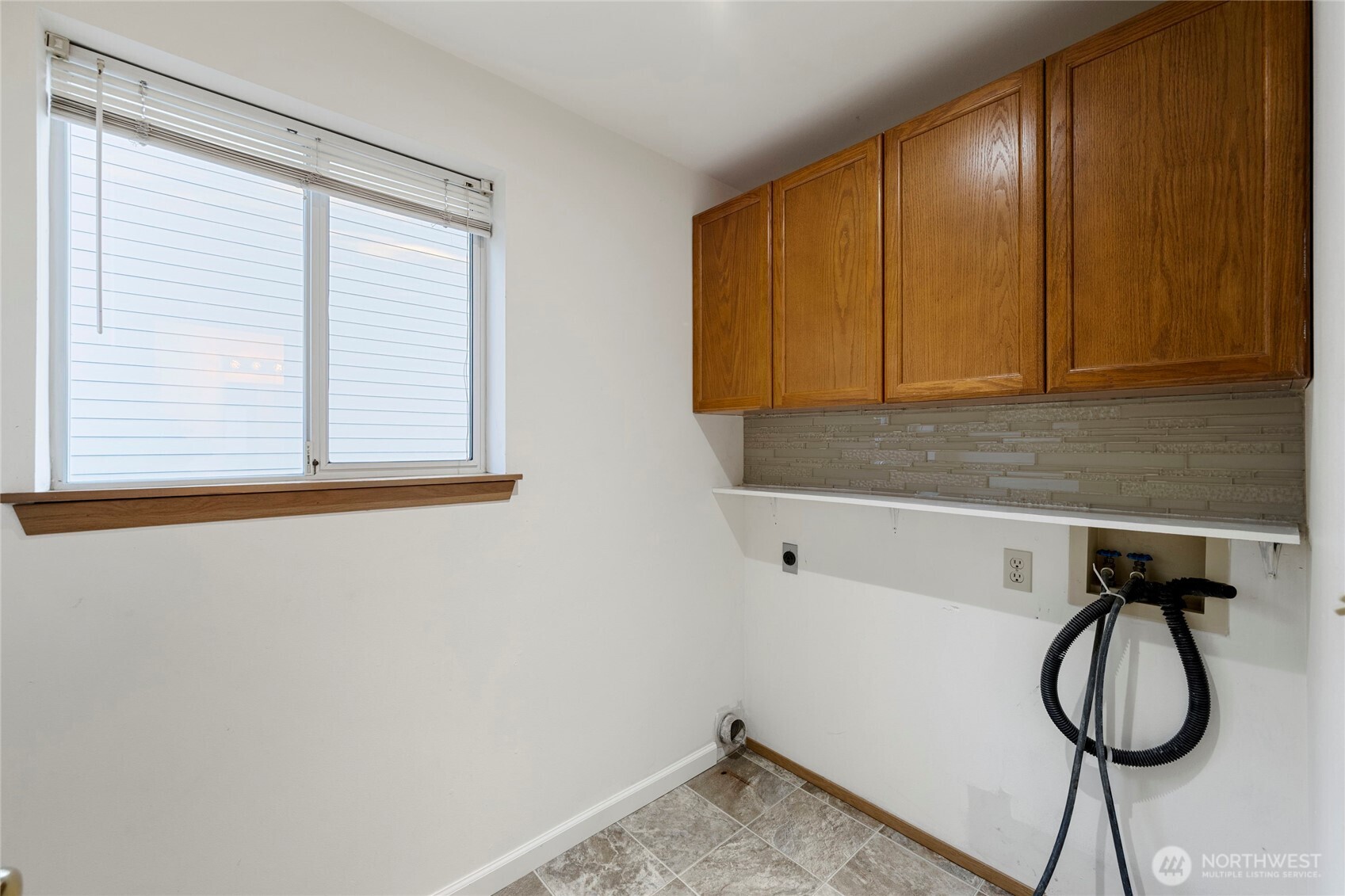 Maple Valley, Washington, 98038, United States, 3 Bedrooms Bedrooms, ,3 BathroomsBathrooms,Residential,For Sale,1891445