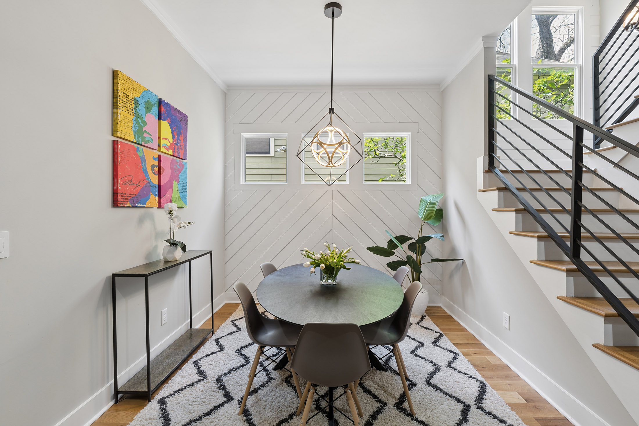  beautifully designed craftsman-style townhome near grant  park - 物件實景