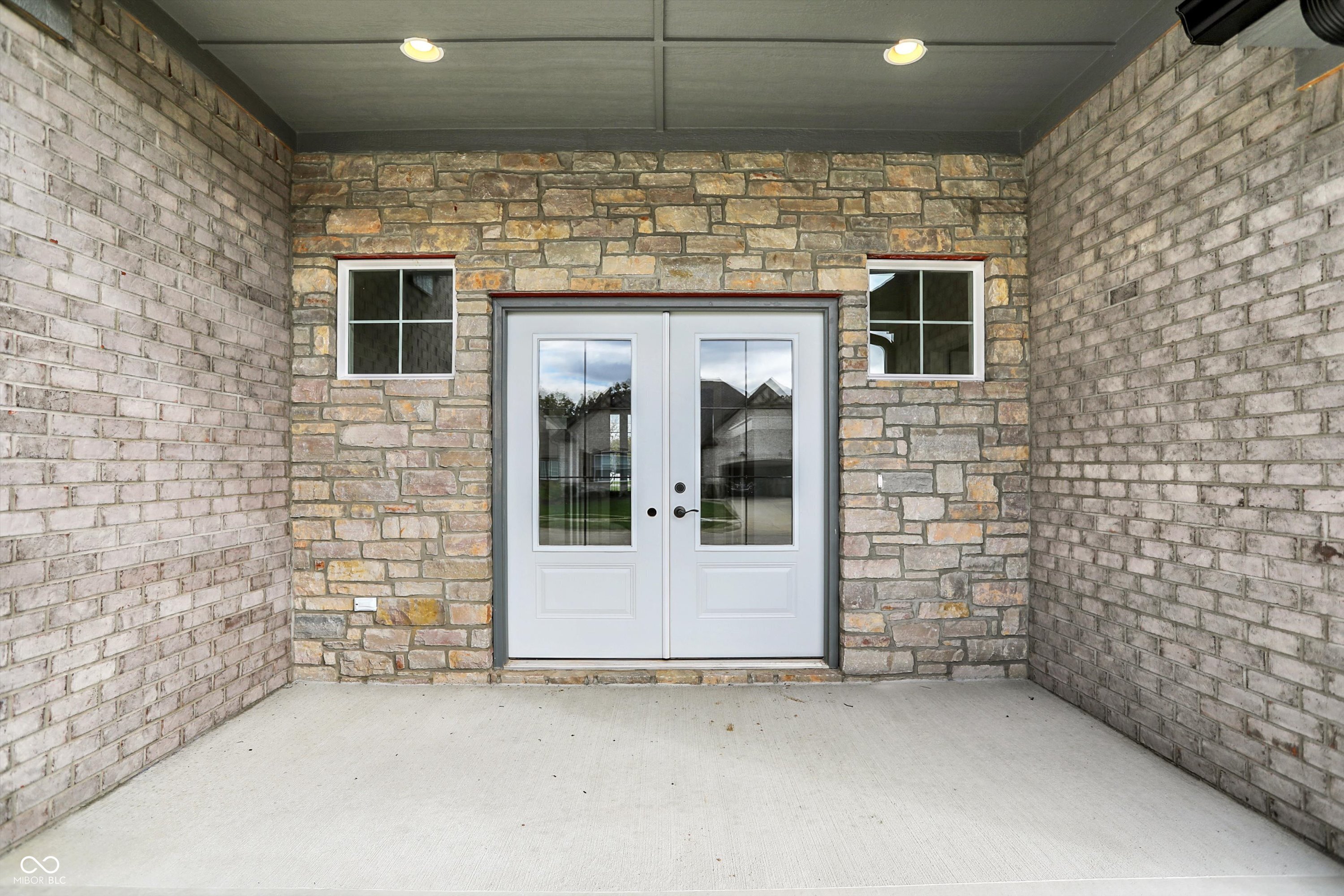 Indianapolis, Indiana, 46237, United States, 4 Bedrooms Bedrooms, ,2 BathroomsBathrooms,Residential,For Sale,1983350