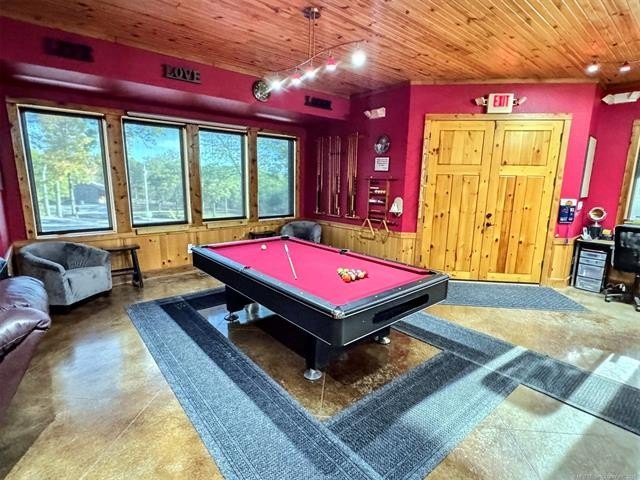 Cookson, Oklahoma, 74427, United States, 8 Bedrooms Bedrooms, ,10 BathroomsBathrooms,Residential,For Sale,1825365