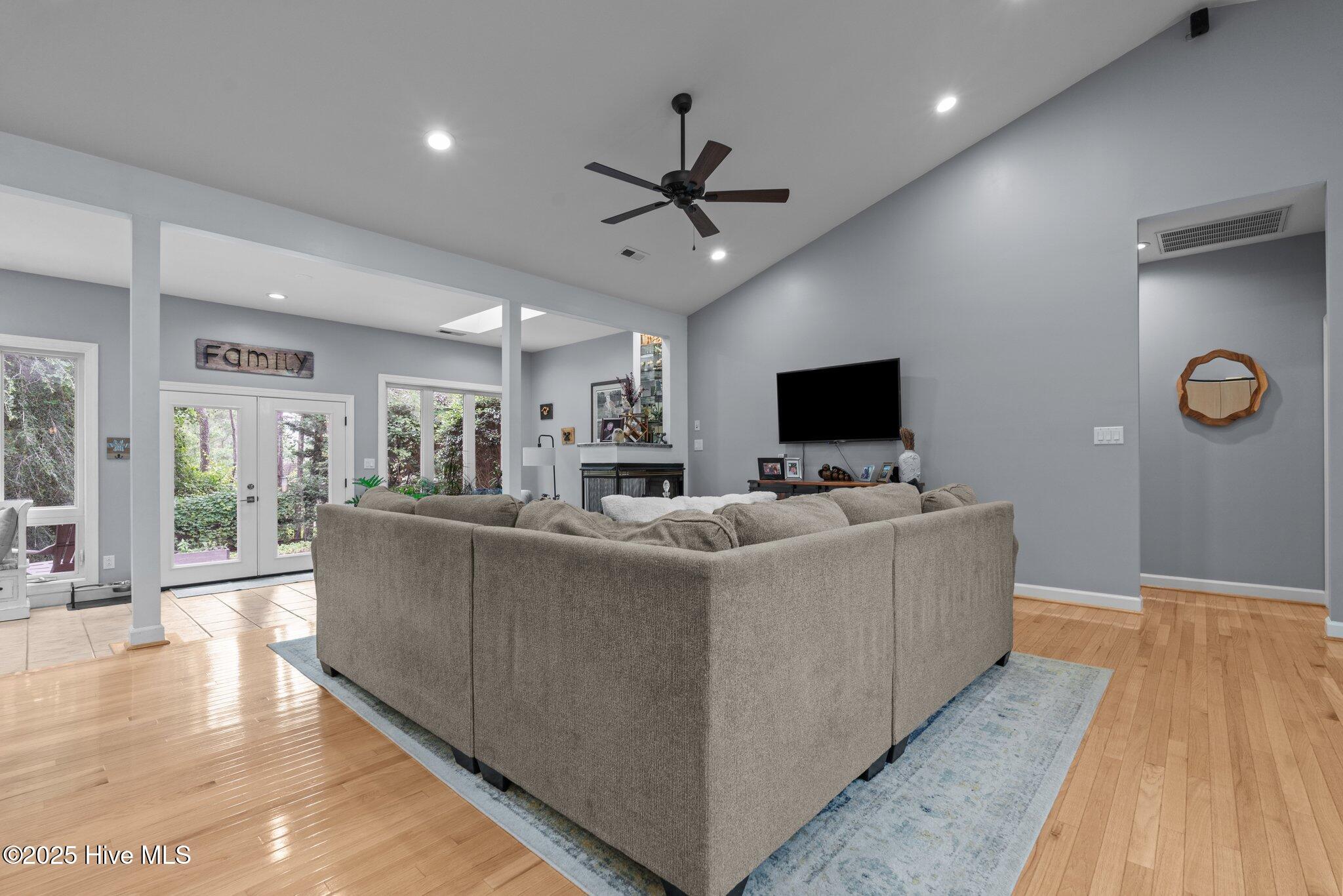 Pinehurst, North Carolina, 28374, United States, 4 Bedrooms Bedrooms, ,3 BathroomsBathrooms,Residential,For Sale,1856309