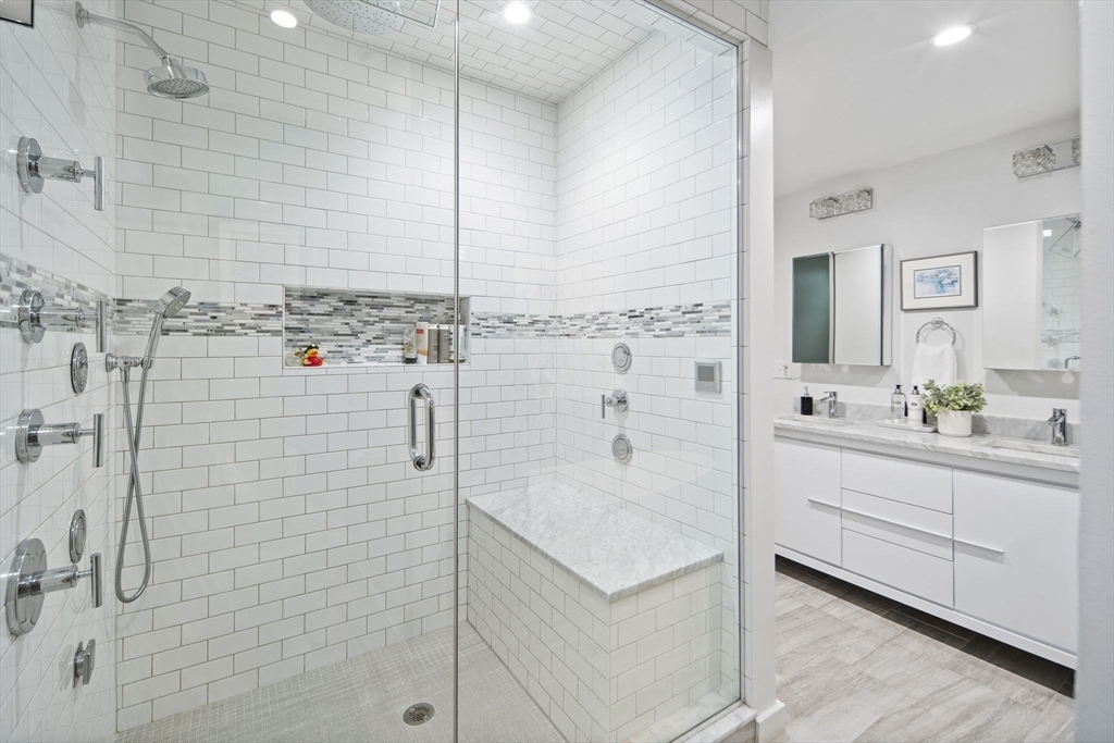 Somerville, Massachusetts, 02143, United States, 3 Bedrooms Bedrooms, ,2 BathroomsBathrooms,Residential,For Sale,1938826