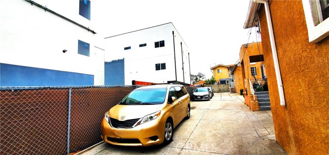 Los Angeles, California, 90033, United States, ,Residential,For Sale,1713786
