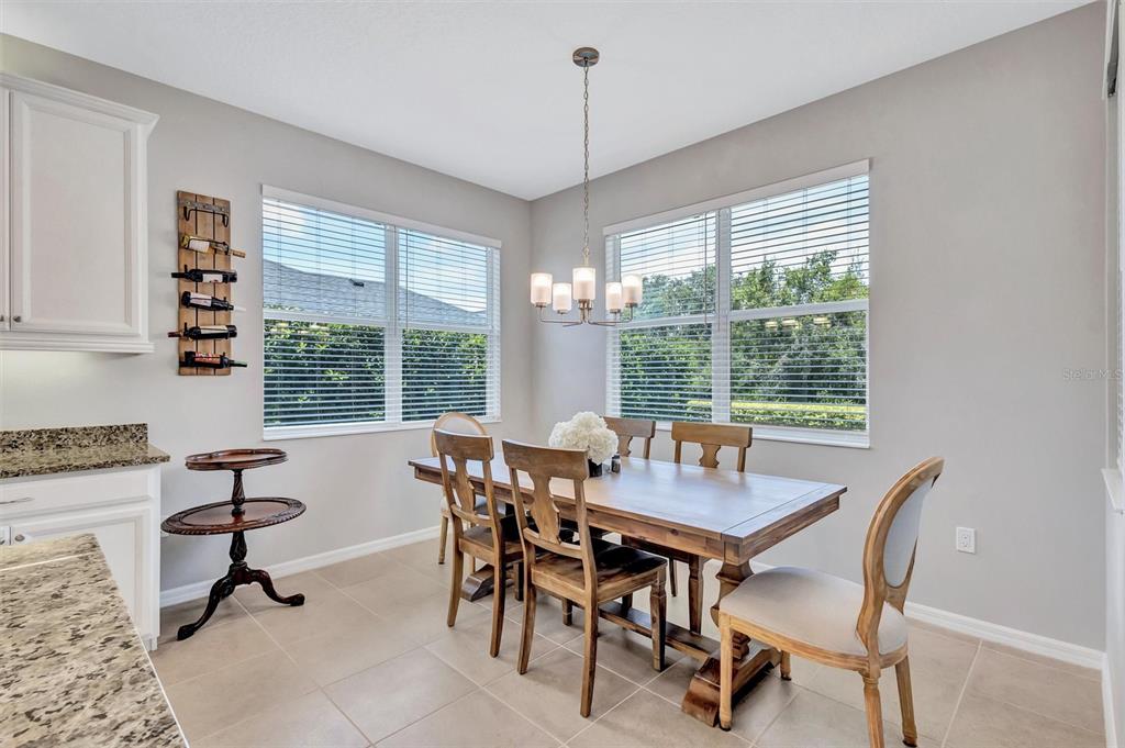 Bradenton, Florida, 34212, United States, 2 Bedrooms Bedrooms, ,2 BathroomsBathrooms,Residential,For Sale,1891618