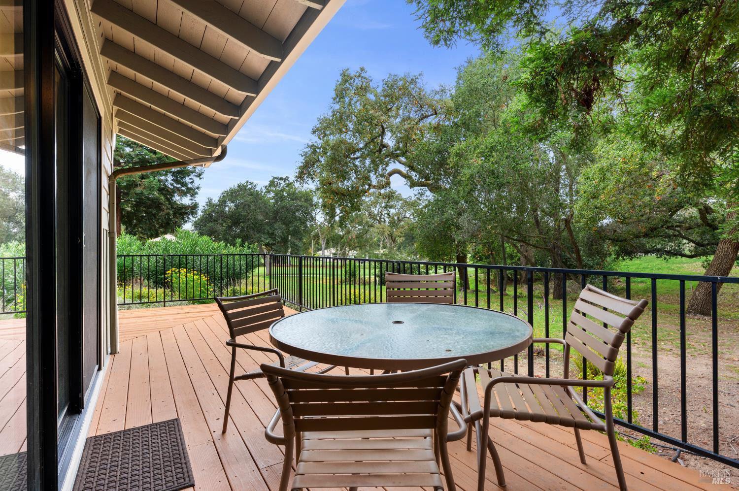 Napa, California, 94558, United States, 3 Bedrooms Bedrooms, ,2 BathroomsBathrooms,Residential,For Sale,1988085