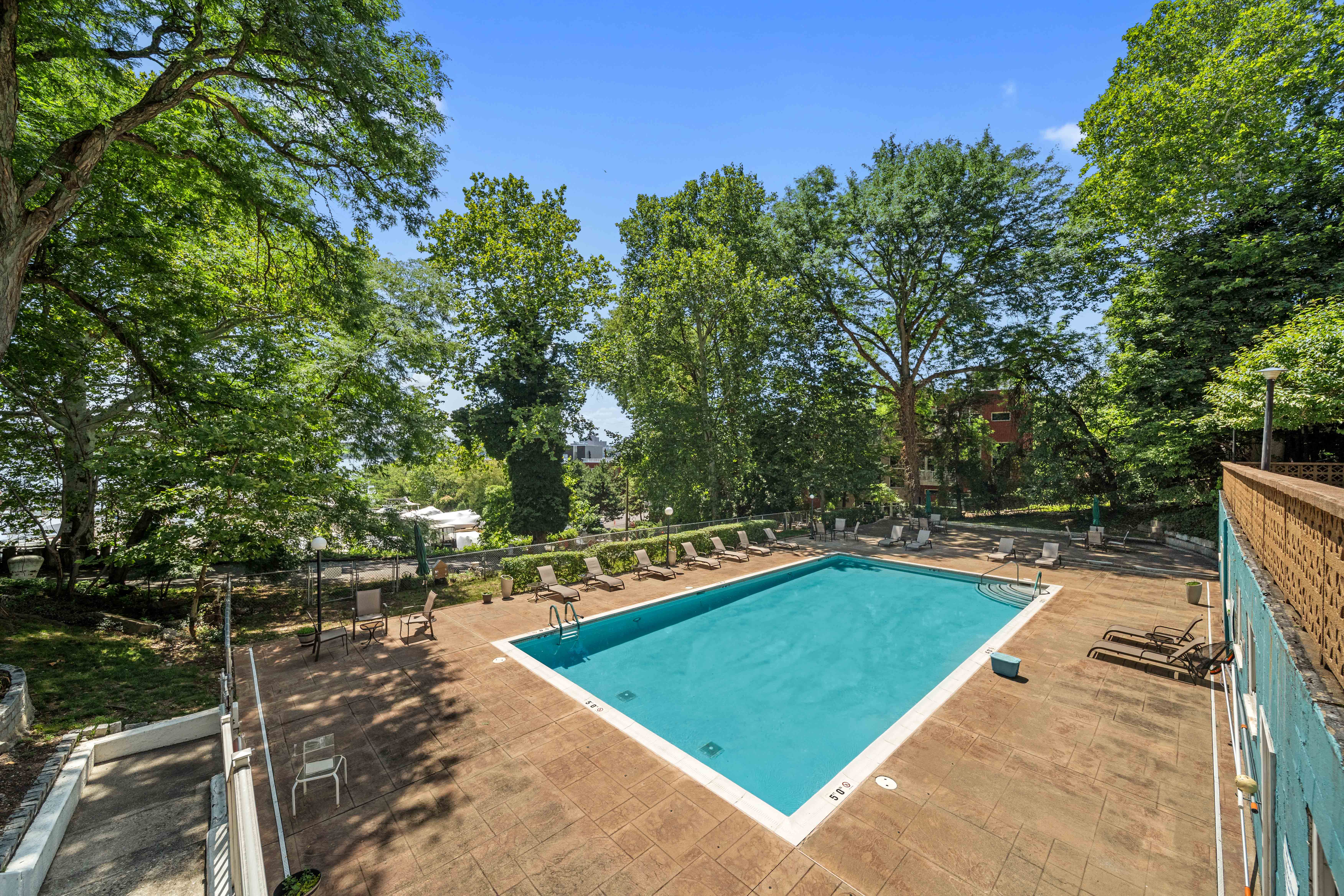  1375 River Road, Edgewater, NJ 07020 - 物件實景