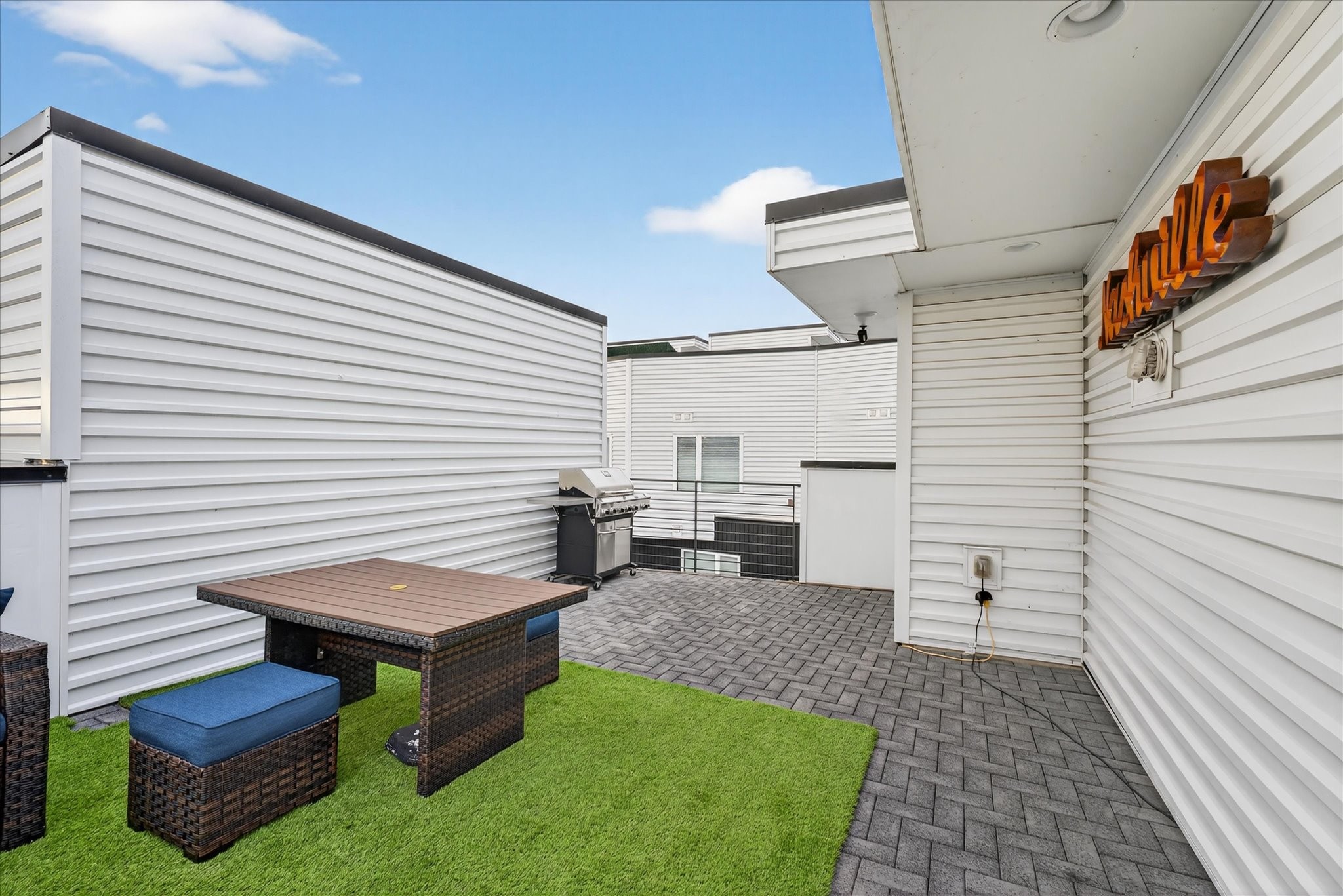 Nashville, Tennessee, 37209, United States, 4 Bedrooms Bedrooms, ,4 BathroomsBathrooms,Residential,For Sale,2005677