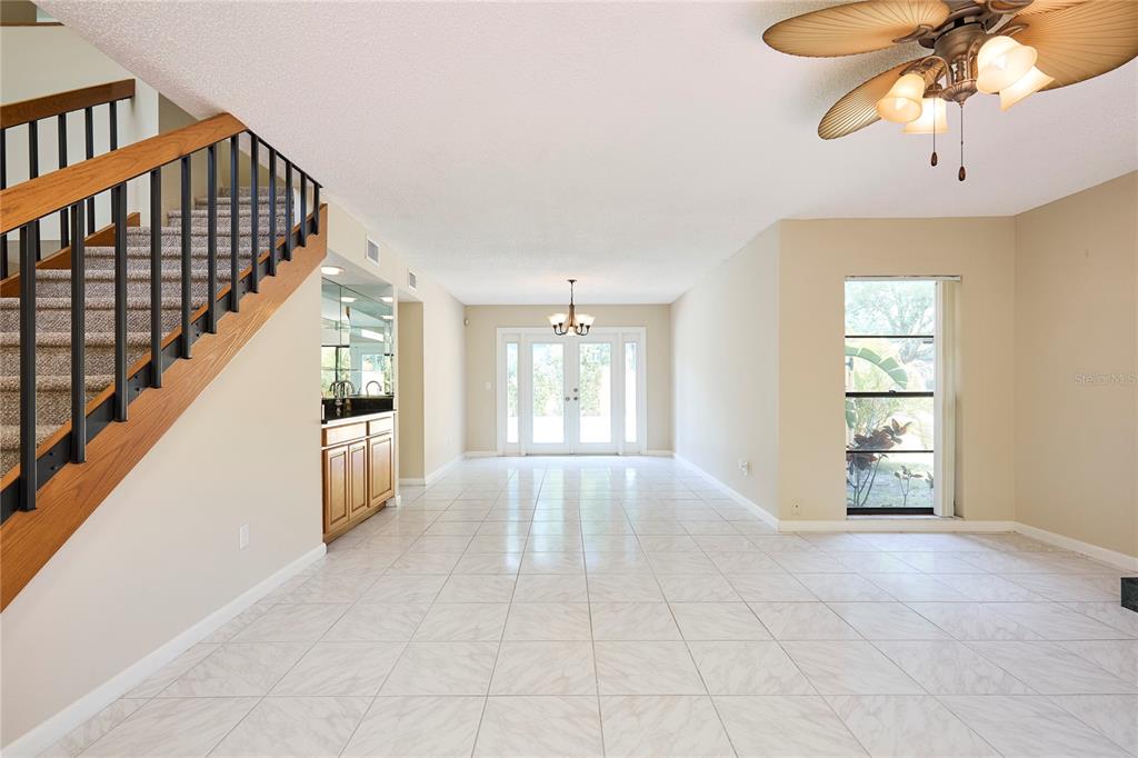 Tampa, Florida, 33618, United States, 3 Bedrooms Bedrooms, ,3 BathroomsBathrooms,Residential,For Sale,1752672
