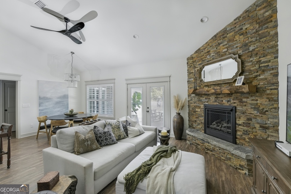 Kingsland, Georgia, 31548, United States, 4 Bedrooms Bedrooms, ,3 BathroomsBathrooms,Residential,For Sale,1916651