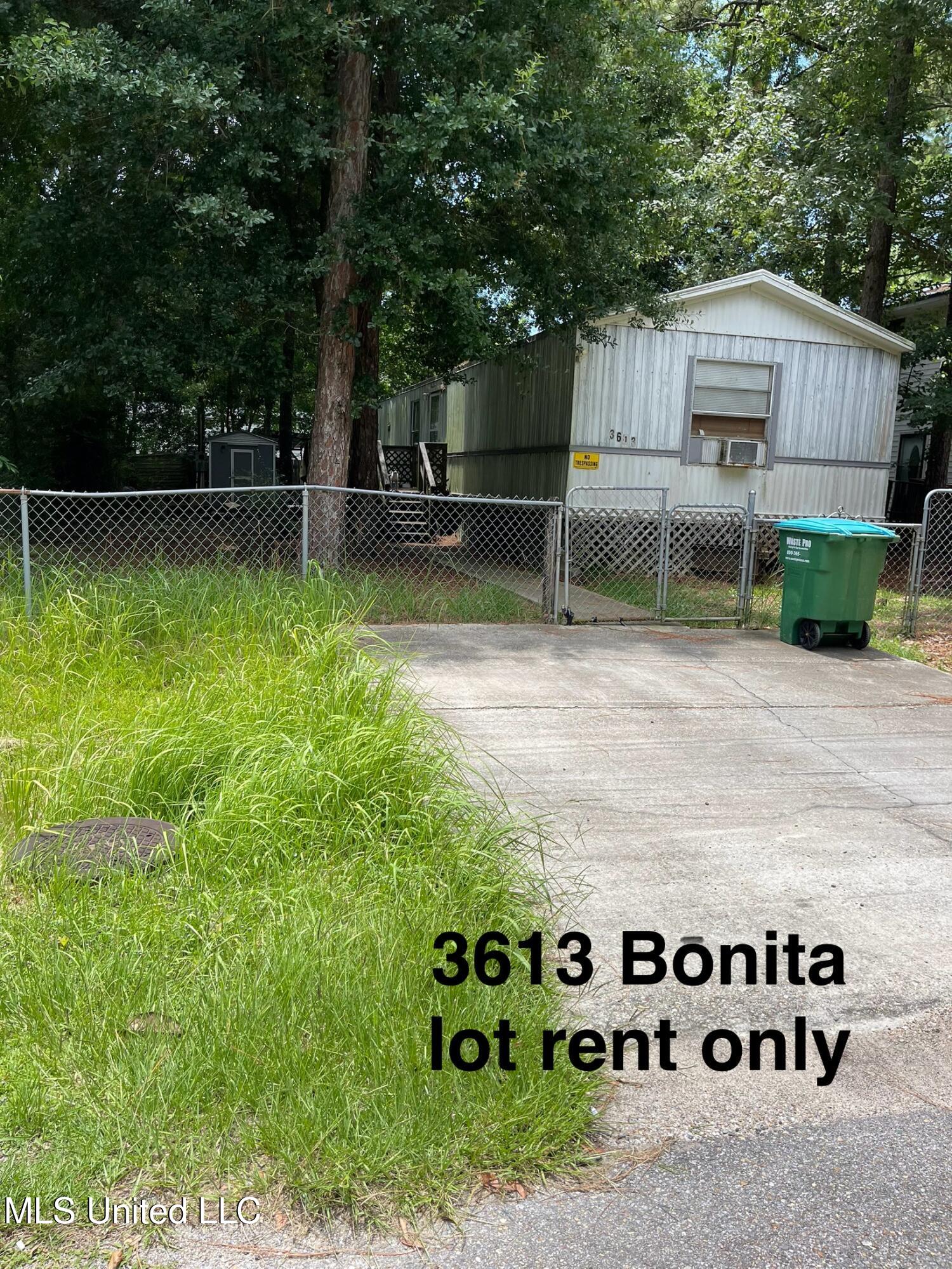Gautier, Mississippi, 39553, United States, 2 Bedrooms Bedrooms, ,1 BathroomBathrooms,Residential,For Sale,1939947