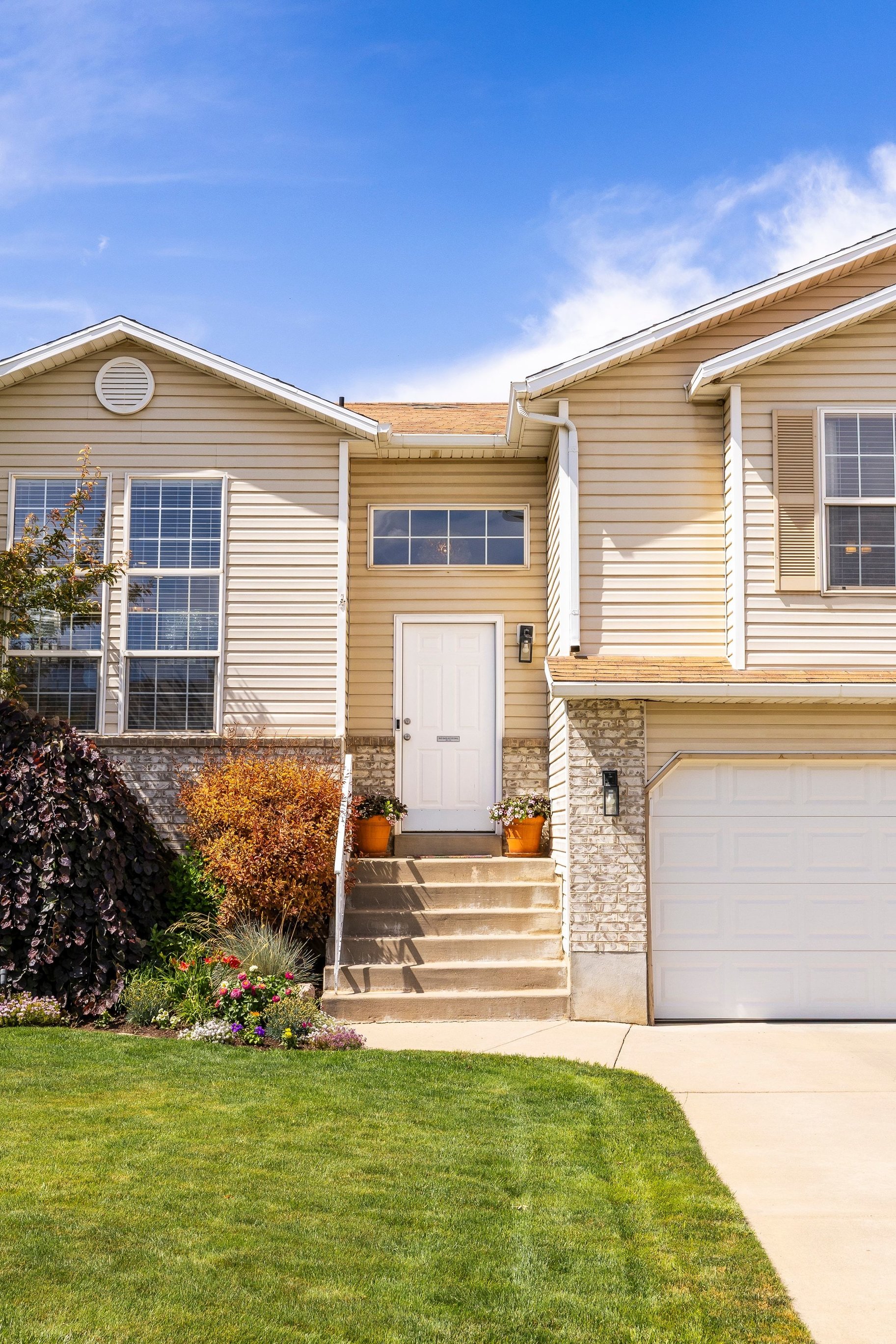  Updated 4-Bed with RV Parking, Mountain Views, and Large Fenced Backyard - 物件實景
