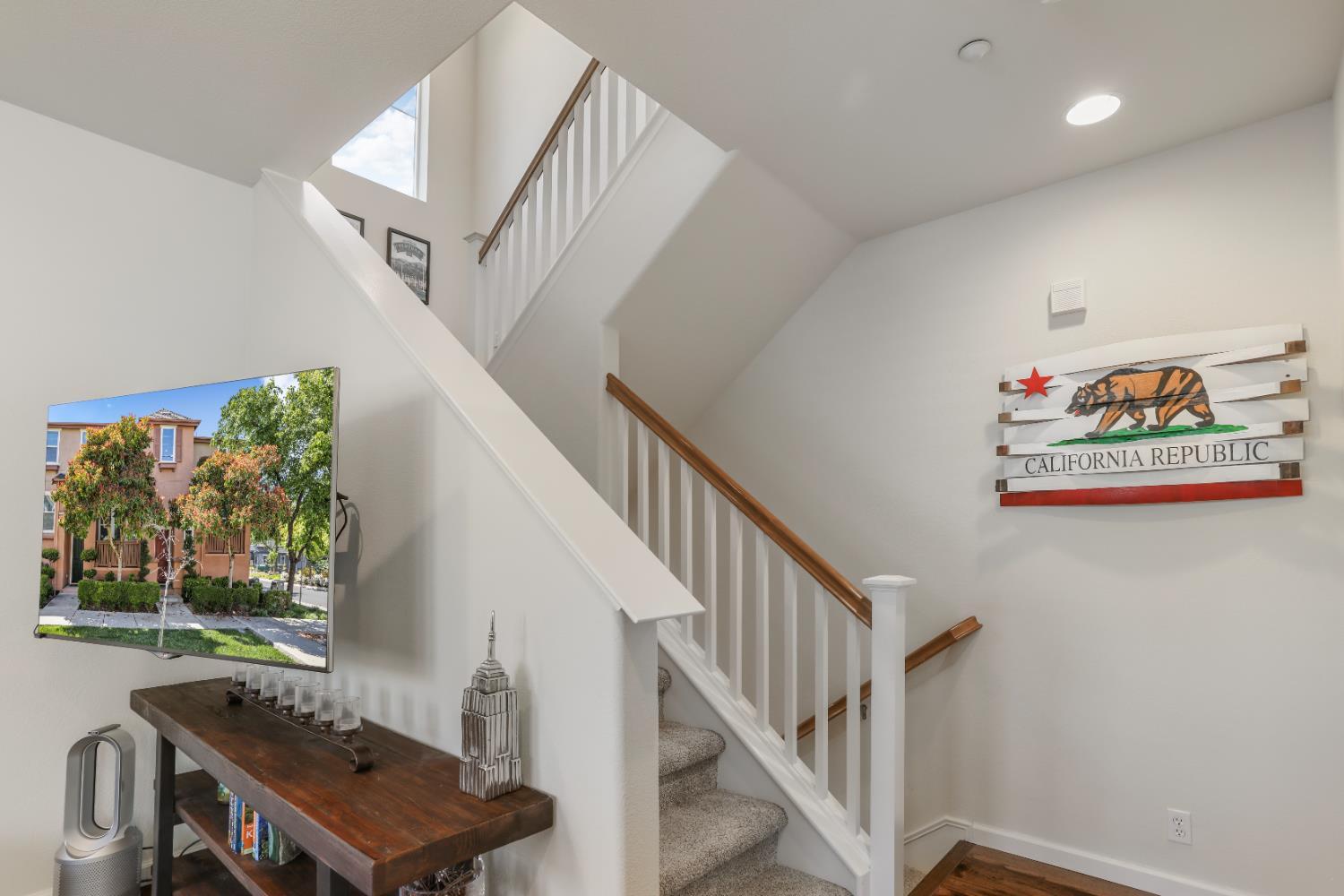 Dublin, California, 94568, United States, 2 Bedrooms Bedrooms, ,3 BathroomsBathrooms,Residential,For Sale,1879034