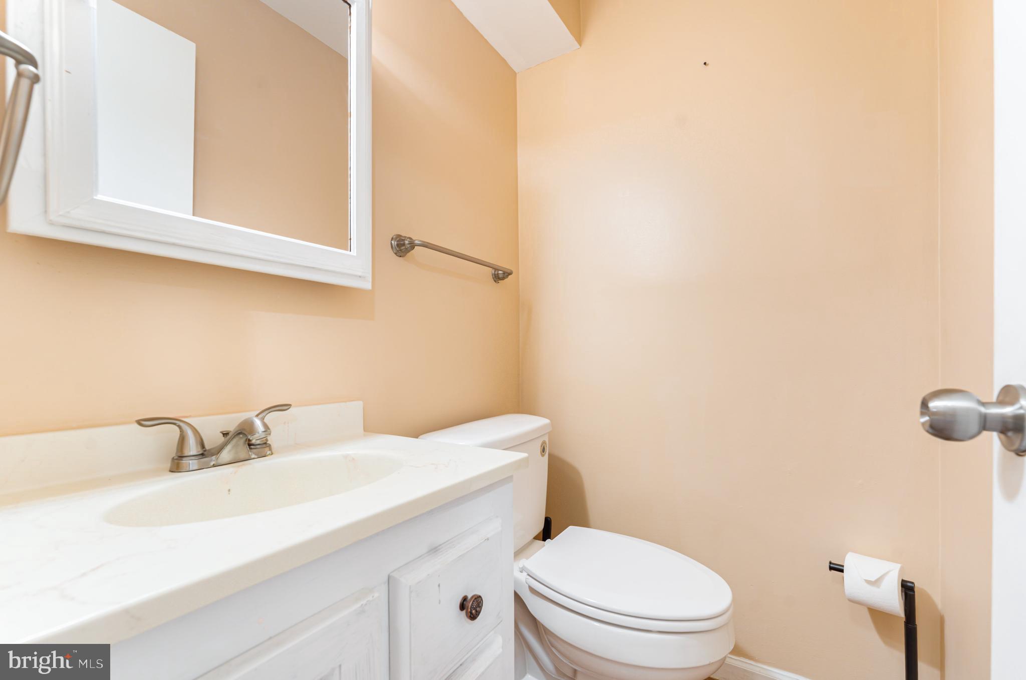 Lorton, Virginia, 22079, United States, 3 Bedrooms Bedrooms, ,4 BathroomsBathrooms,Residential,For Sale,1980016