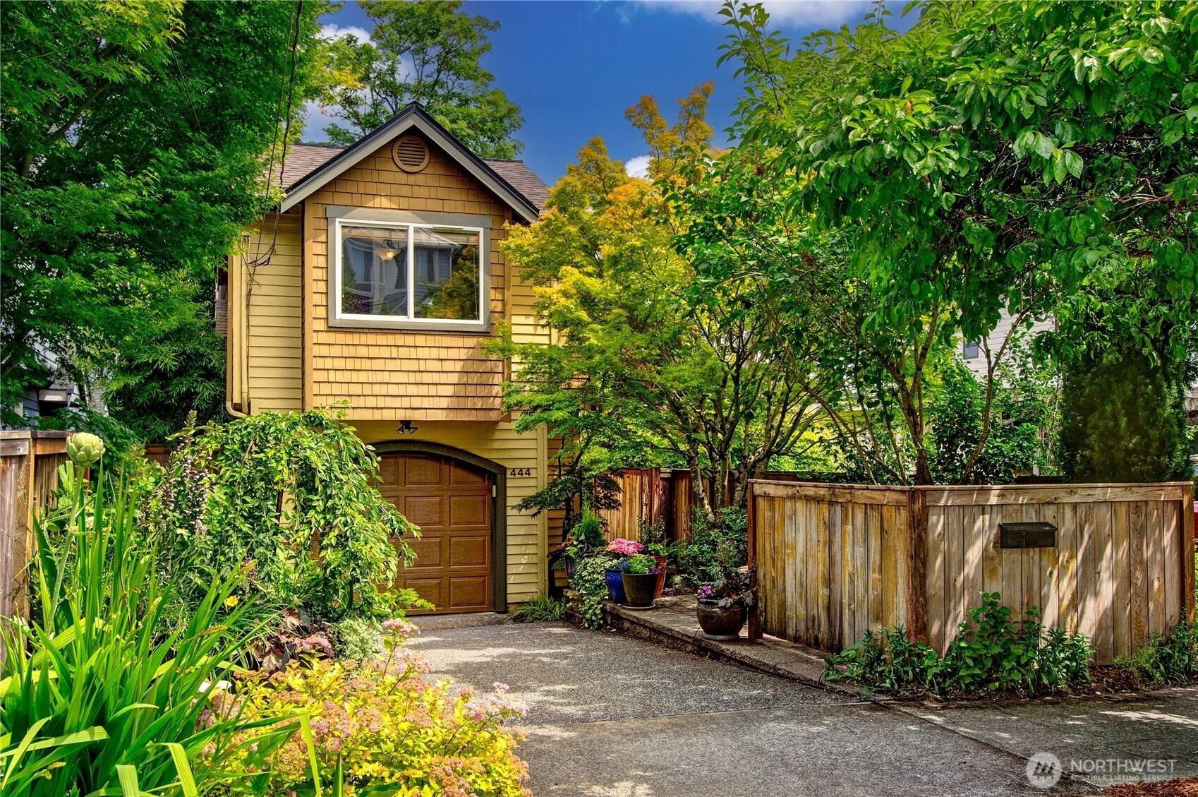 SEATTLE, Washington, 98112, United States, 3 Bedrooms Bedrooms, ,3 BathroomsBathrooms,Residential,For Sale,1875763