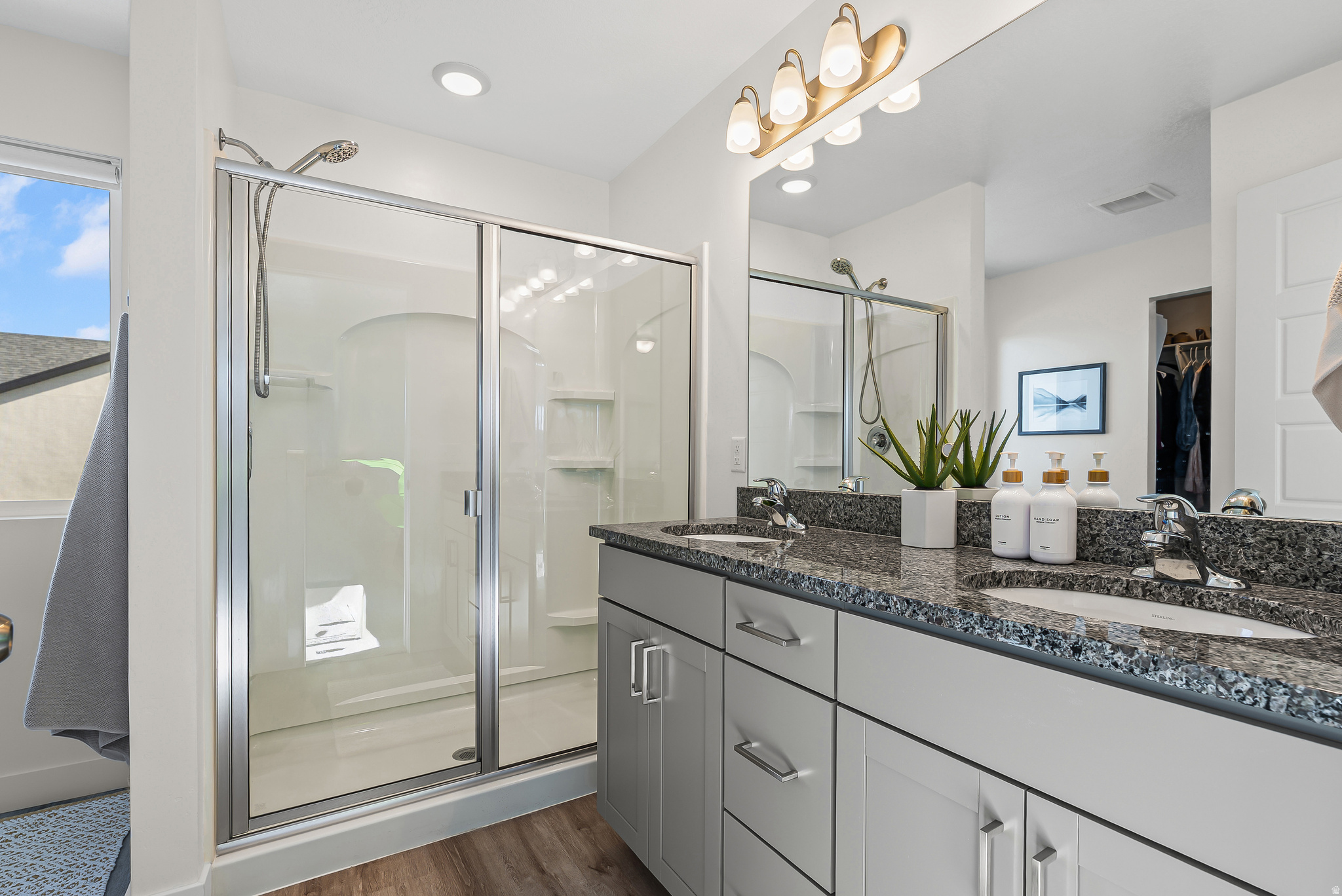 American Fork, Utah, 84003, United States, 4 Bedrooms Bedrooms, ,3 BathroomsBathrooms,Residential,For Sale,1987641