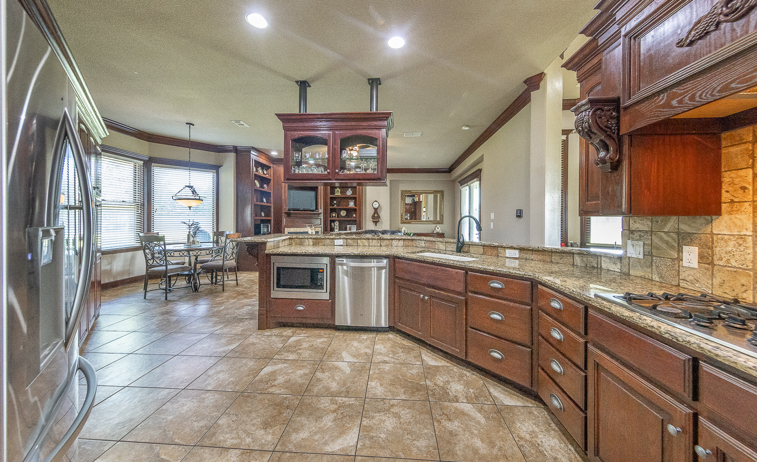 Lubbock, Texas, 79424, United States, 4 Bedrooms Bedrooms, ,4 BathroomsBathrooms,Residential,For Sale,1901178