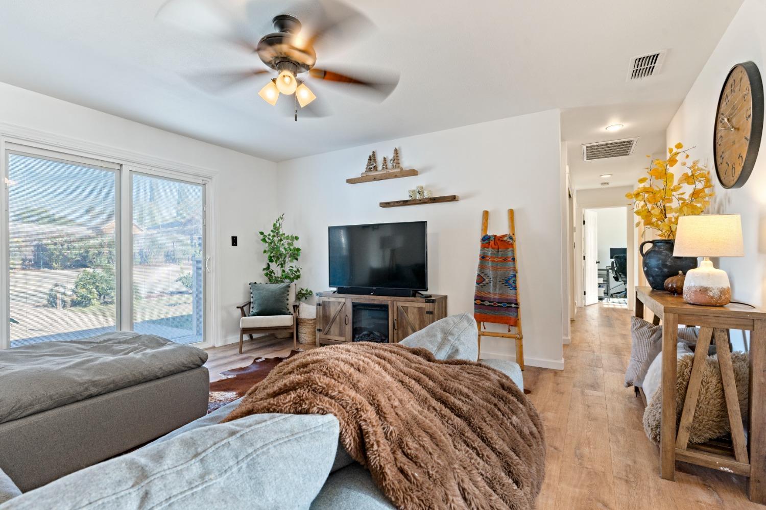 Orangevale, California, 95662, United States, 3 Bedrooms Bedrooms, ,1 BathroomBathrooms,Residential,For Sale,1975471