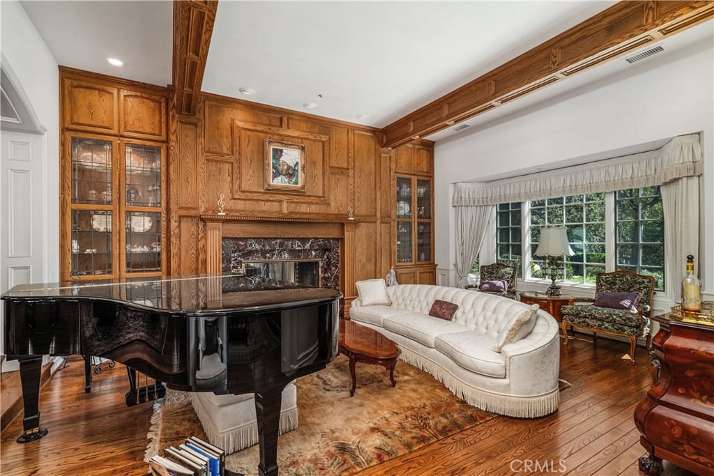 Glendora, California, 91741, United States, 5 Bedrooms Bedrooms, ,6 BathroomsBathrooms,Residential,For Sale,1828291