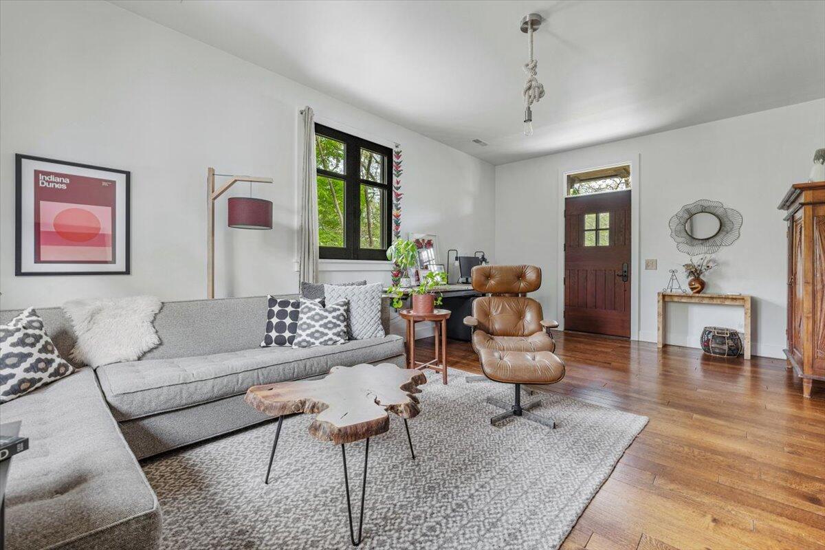 Michiana Shores, Indiana, 46360, United States, 5 Bedrooms Bedrooms, ,4 BathroomsBathrooms,Residential,For Sale,1949684