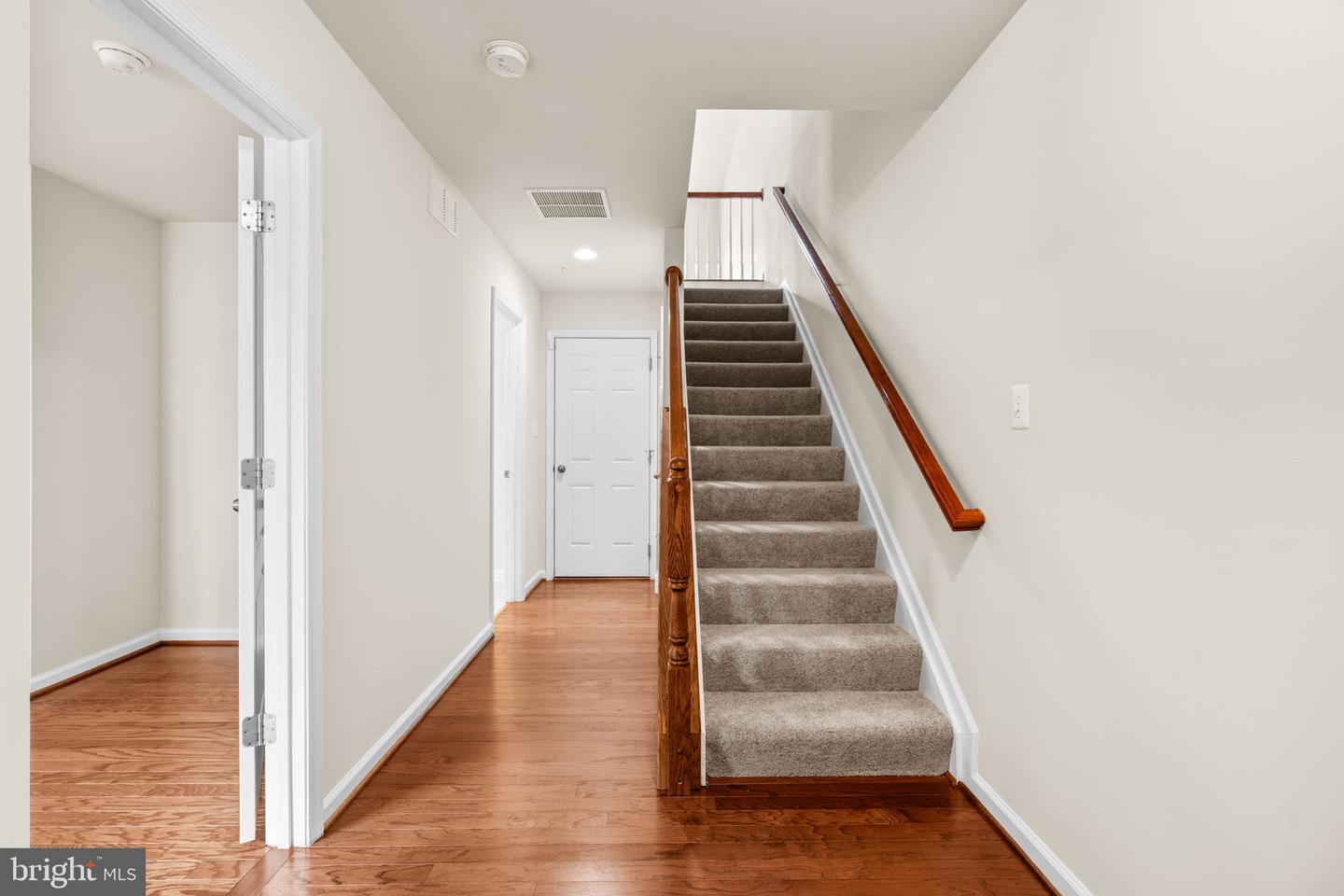 Elkridge, Maryland, 21075, United States, 4 Bedrooms Bedrooms, ,4 BathroomsBathrooms,Residential,For Sale,1940277