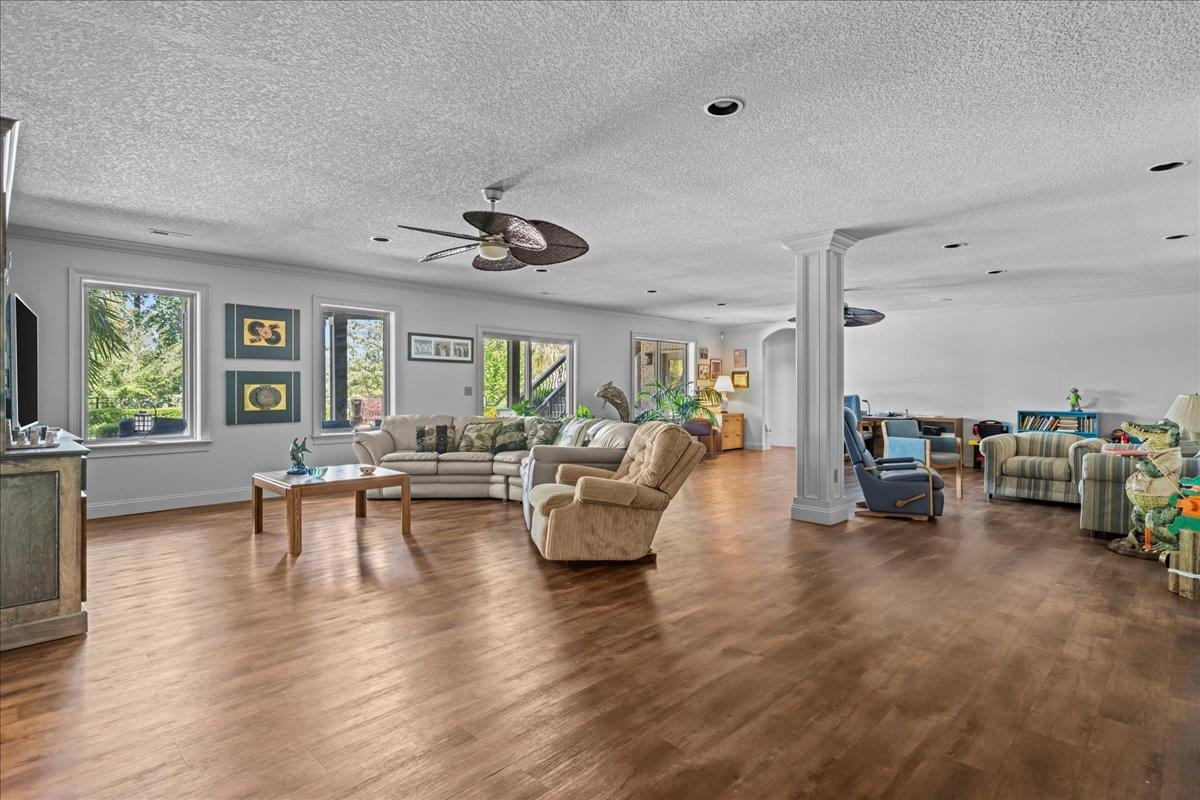 Chesnee, South Carolina, 29323, United States, 5 Bedrooms Bedrooms, ,5 BathroomsBathrooms,Residential,For Sale,1825436
