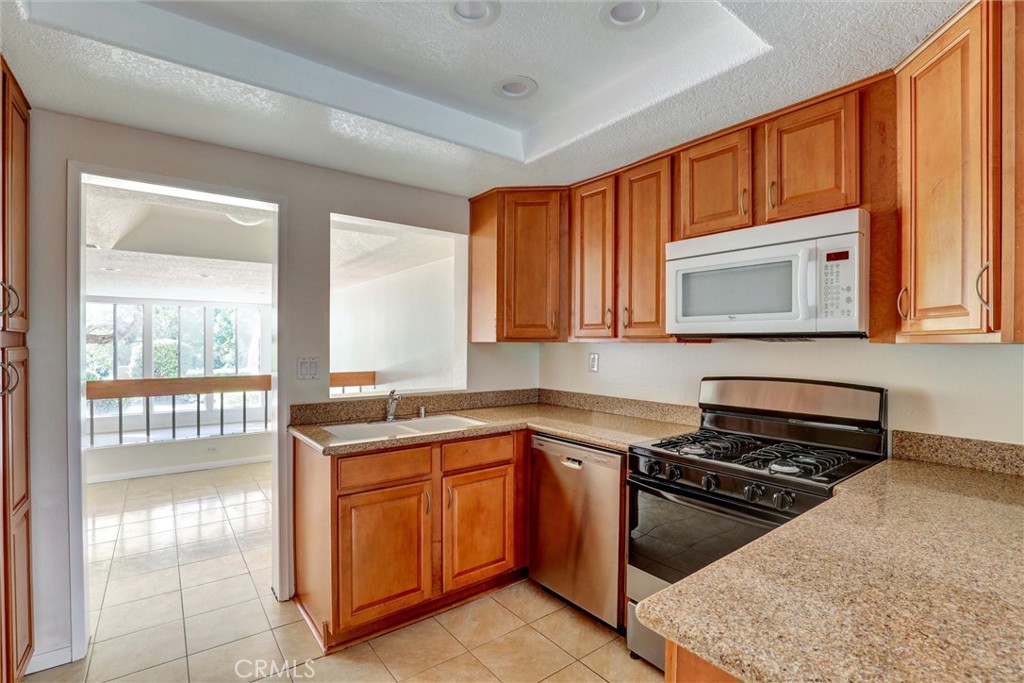 Mission Viejo, California, 92692, United States, 2 Bedrooms Bedrooms, ,2 BathroomsBathrooms,Residential,For Sale,1939643