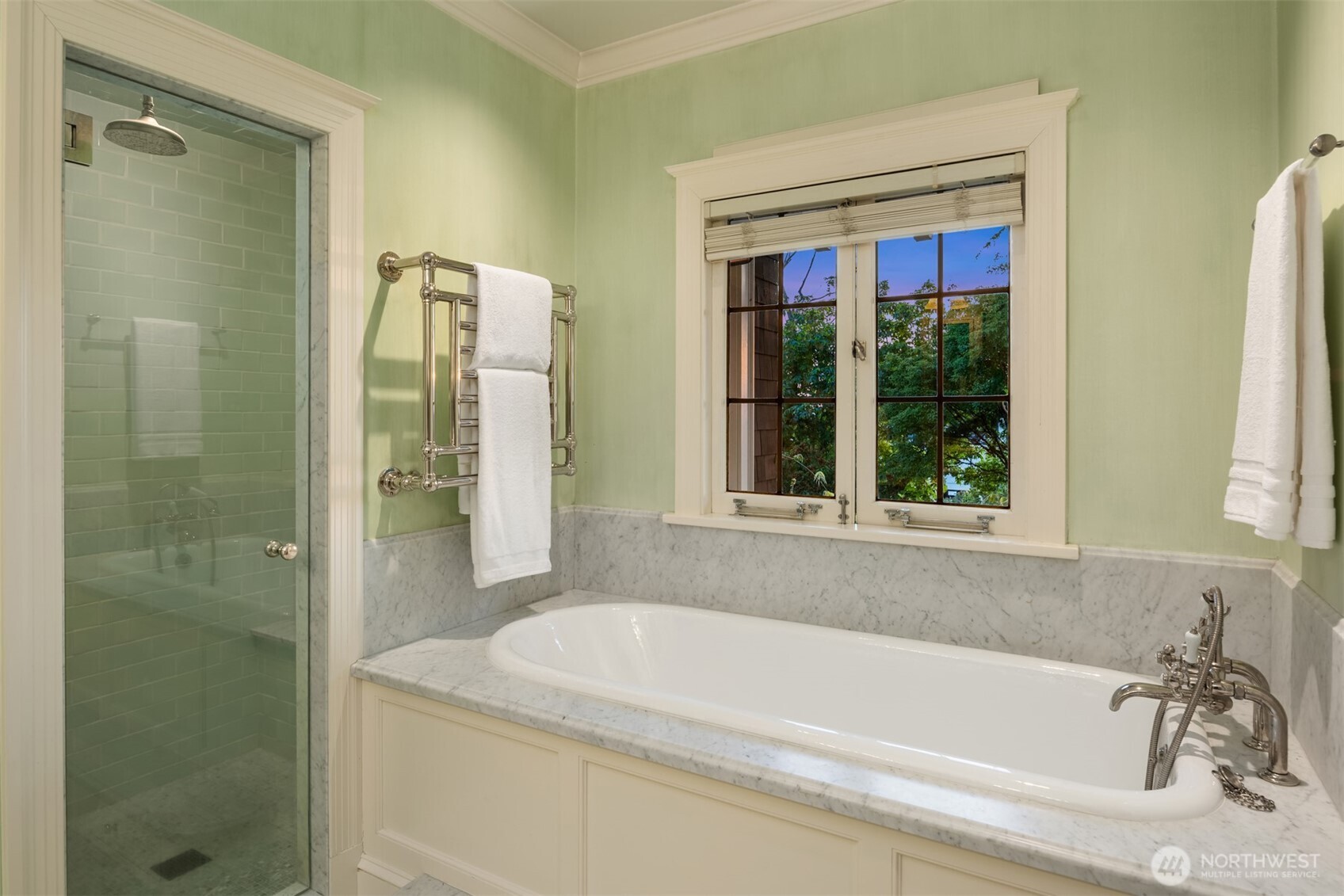 Seattle, Washington, 98102, United States, 5 Bedrooms Bedrooms, ,6 BathroomsBathrooms,Residential,For Sale,1891180