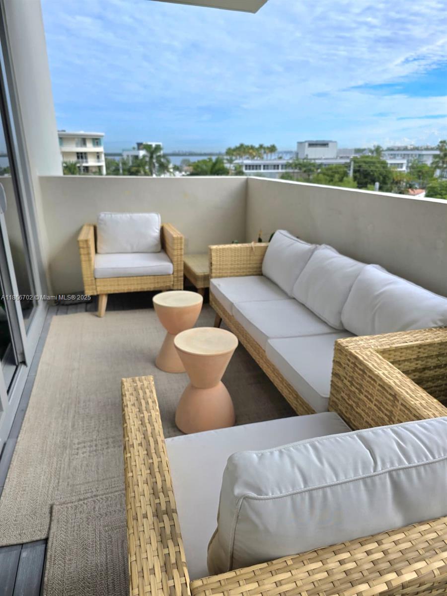 Miami Beach, Florida, 33139, United States, 1 Bedroom Bedrooms, ,2 BathroomsBathrooms,Residential,For Sale,1932929
