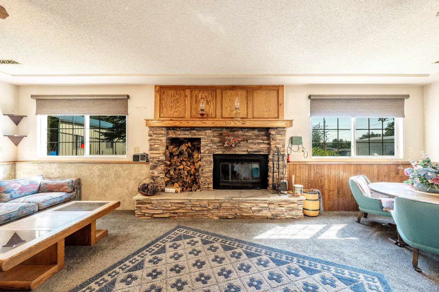 Sheridan, Wyoming, 82801, United States, 3 Bedrooms Bedrooms, ,3 BathroomsBathrooms,Residential,For Sale,1939010