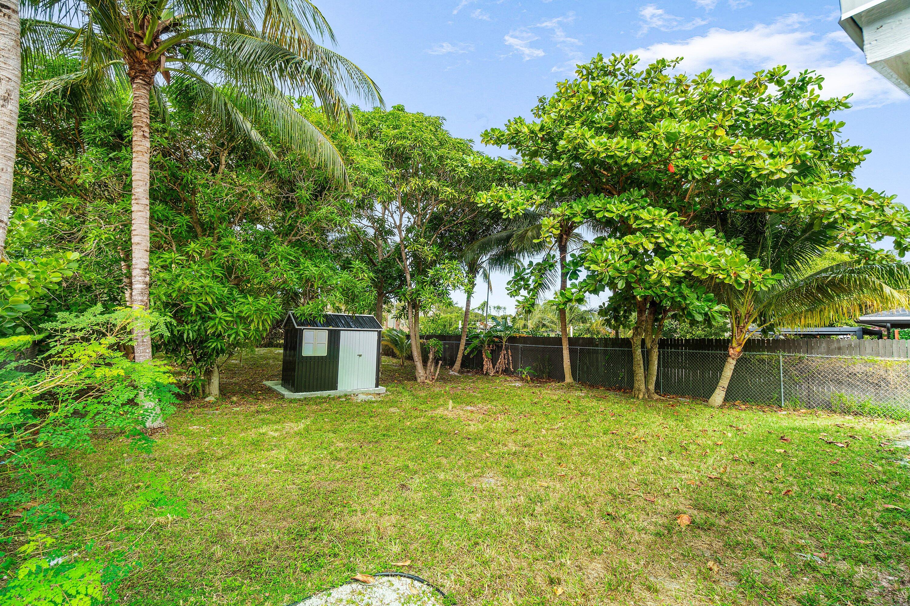 Delray Beach, Florida, 33483, United States, 4 Bedrooms Bedrooms, ,2 BathroomsBathrooms,Residential,For Sale,1987972