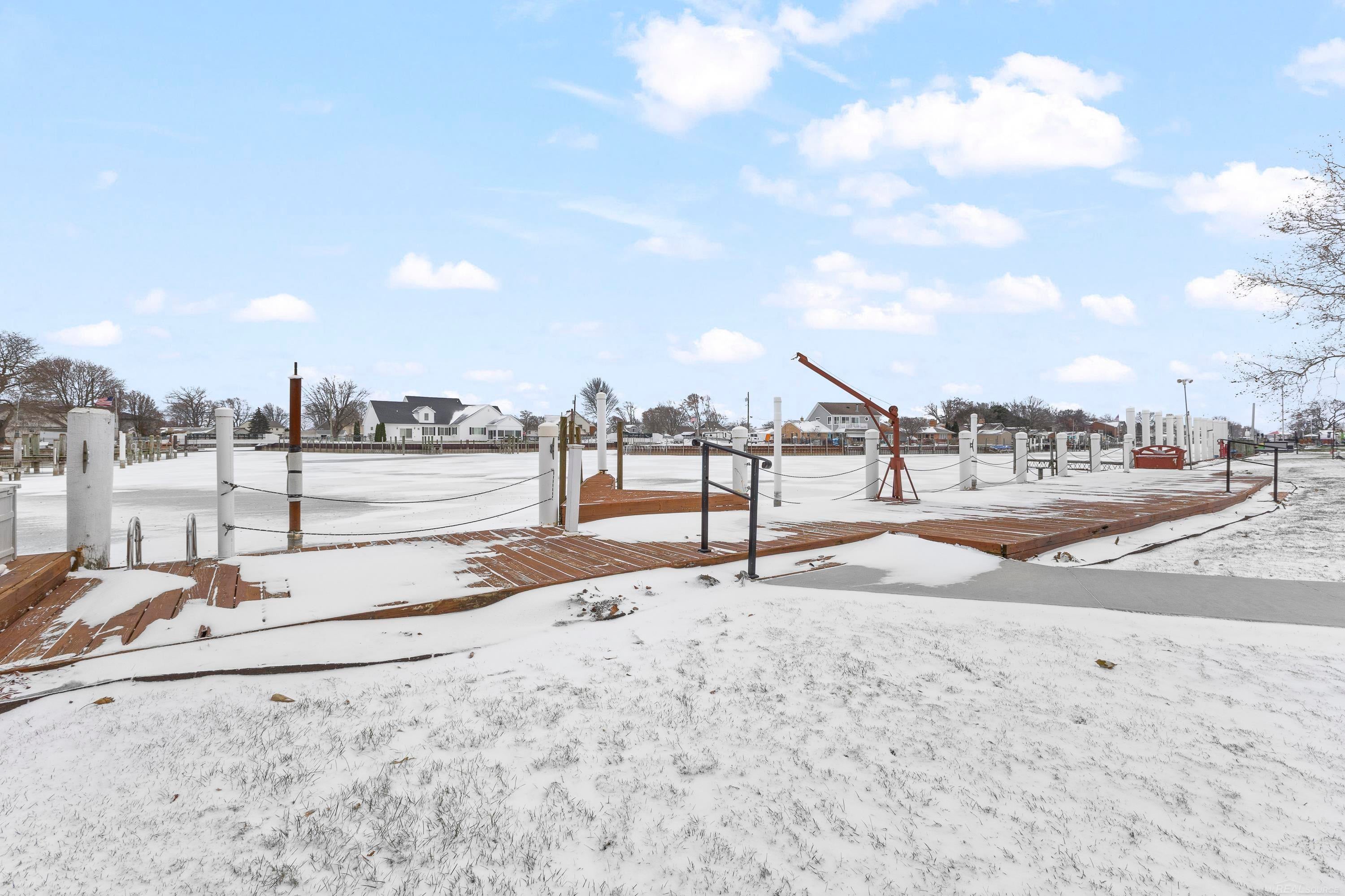 Harrison Twp, Michigan, 48045, United States, 3 Bedrooms Bedrooms, ,2 BathroomsBathrooms,Residential,For Sale,2005468