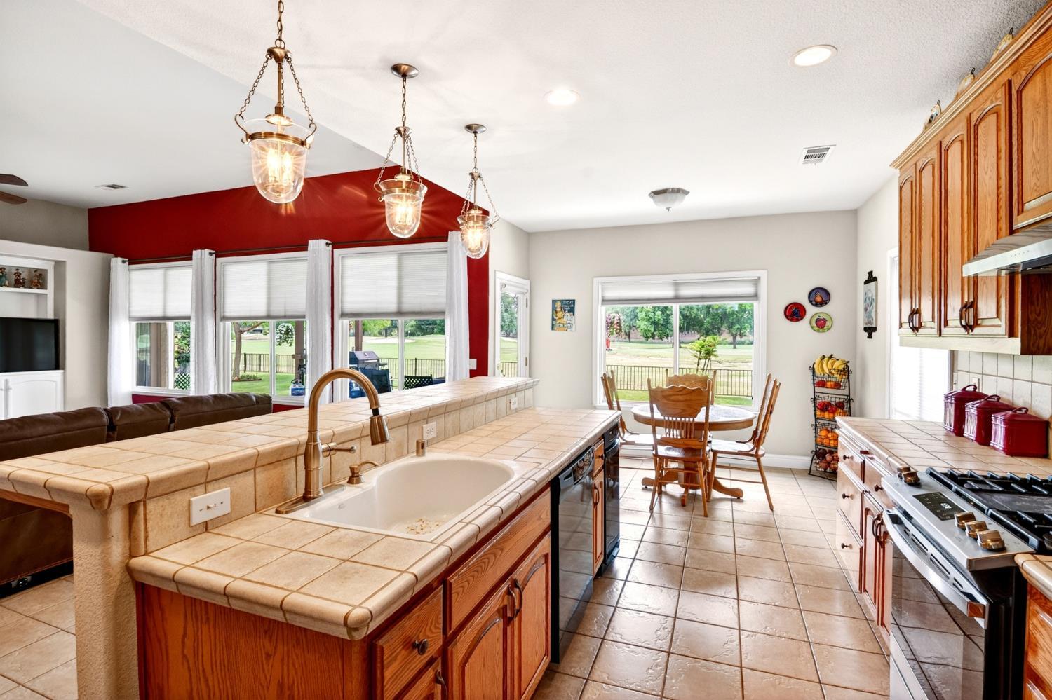 Valley Springs, California, 95252, United States, 4 Bedrooms Bedrooms, ,3 BathroomsBathrooms,Residential,For Sale,2049425
