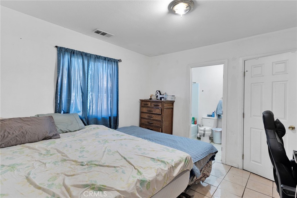 Redlands, California, 92374, United States, 5 Bedrooms Bedrooms, ,3 BathroomsBathrooms,Residential,For Sale,1987347