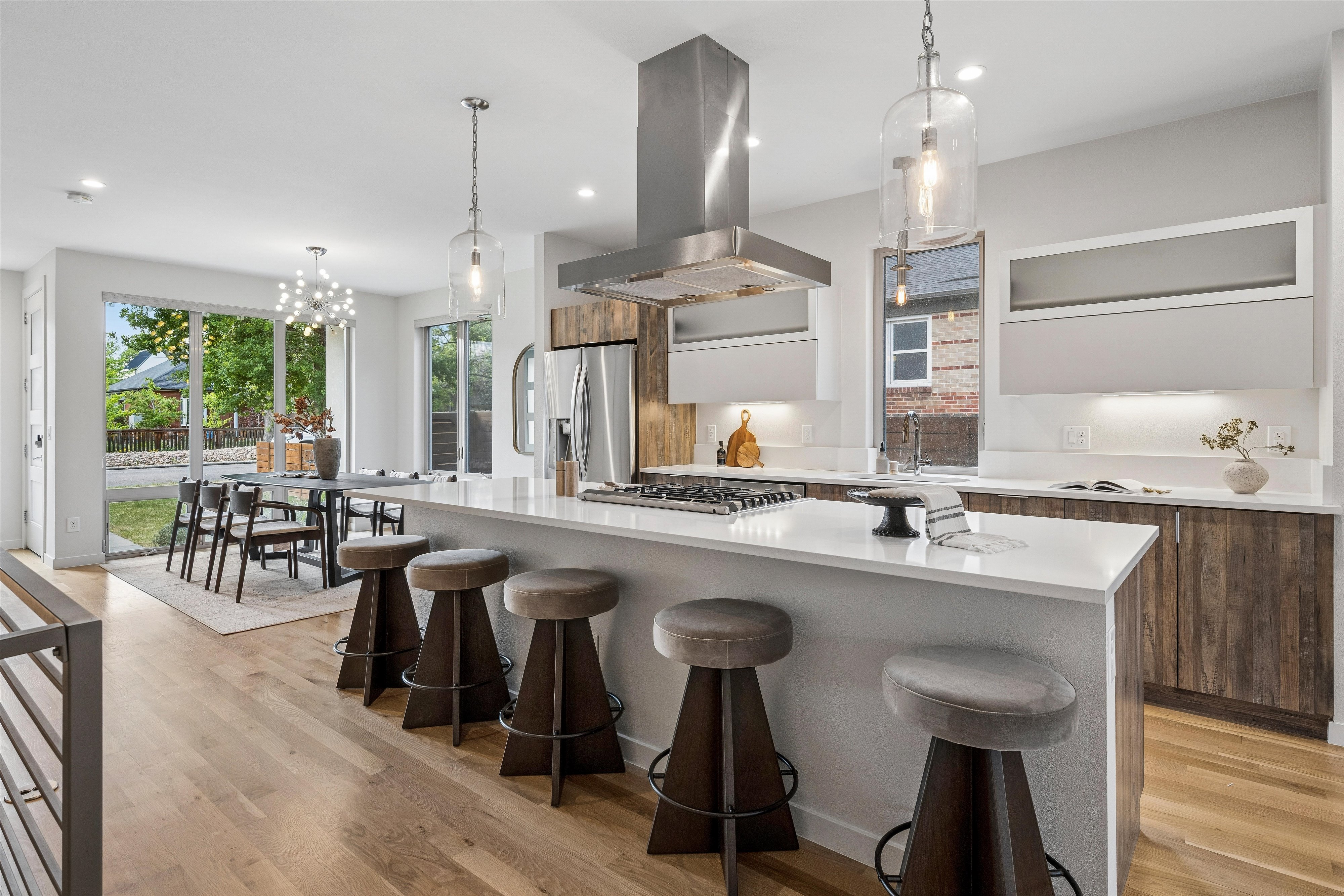  Thoughtfully Designed and Exceptional Quality Duplex - 物件實景