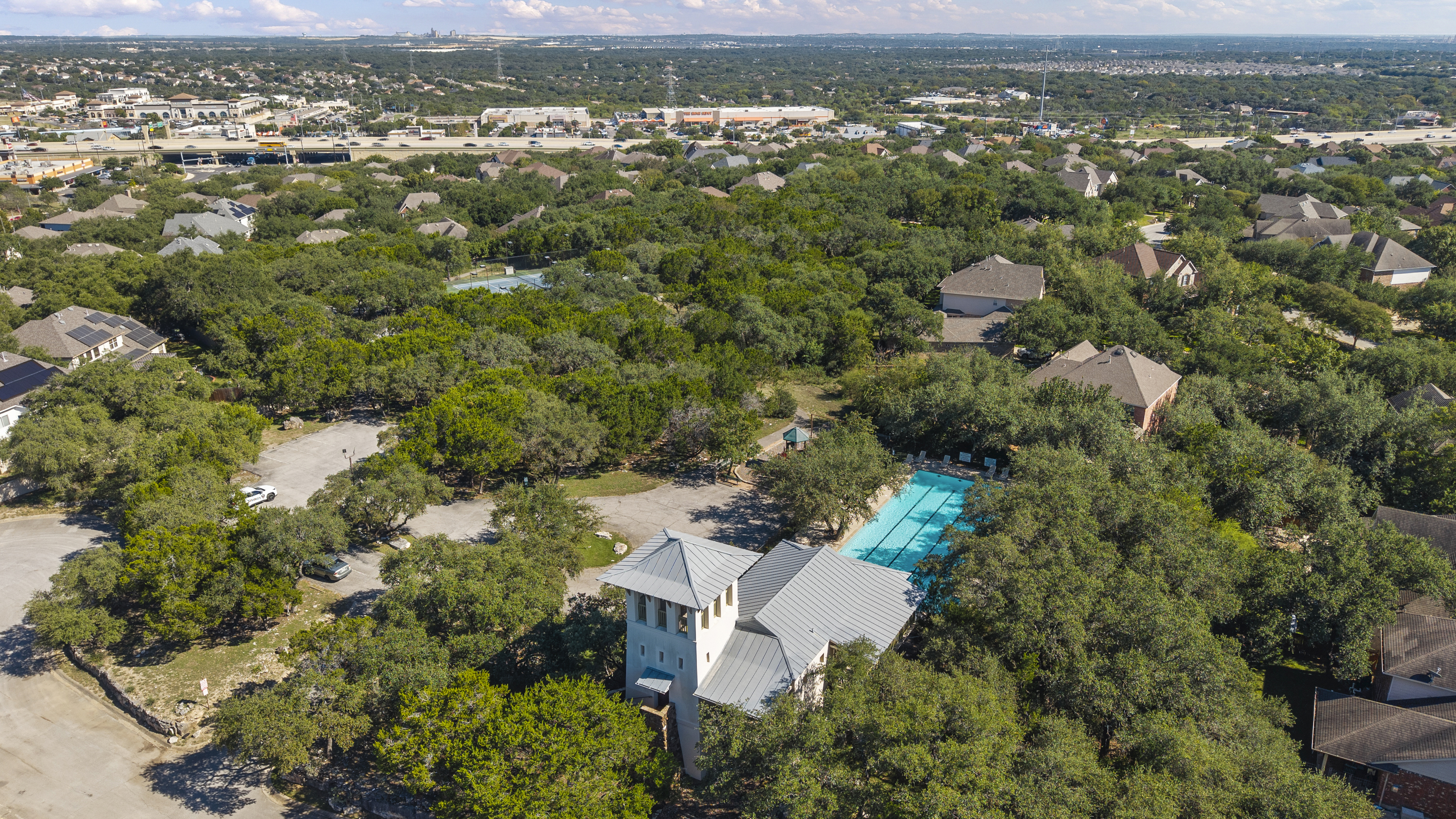  Custom Estate with Pool House - 物件實景